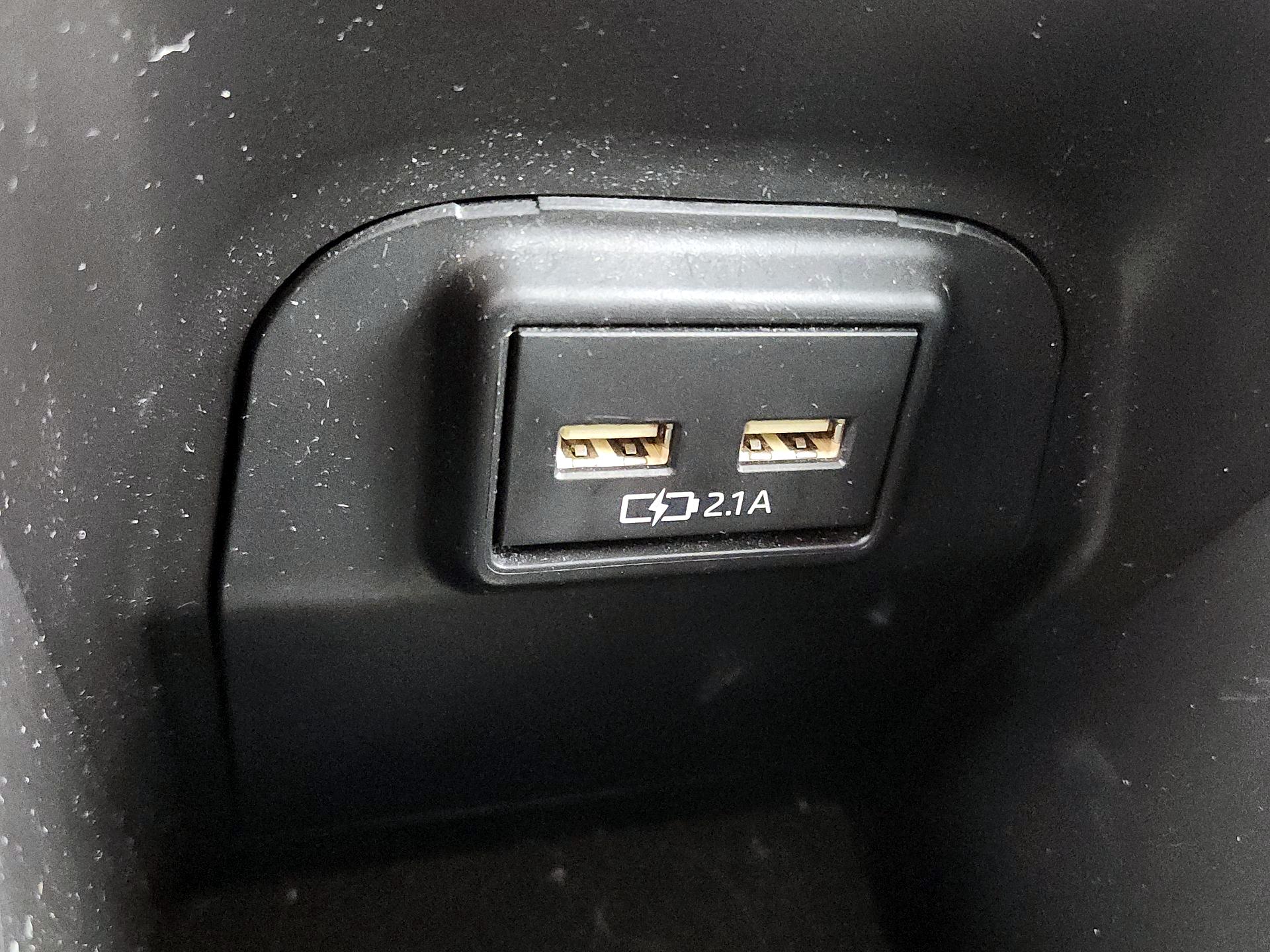 Thumbnail: 2021 Toyota RAV4 - 18