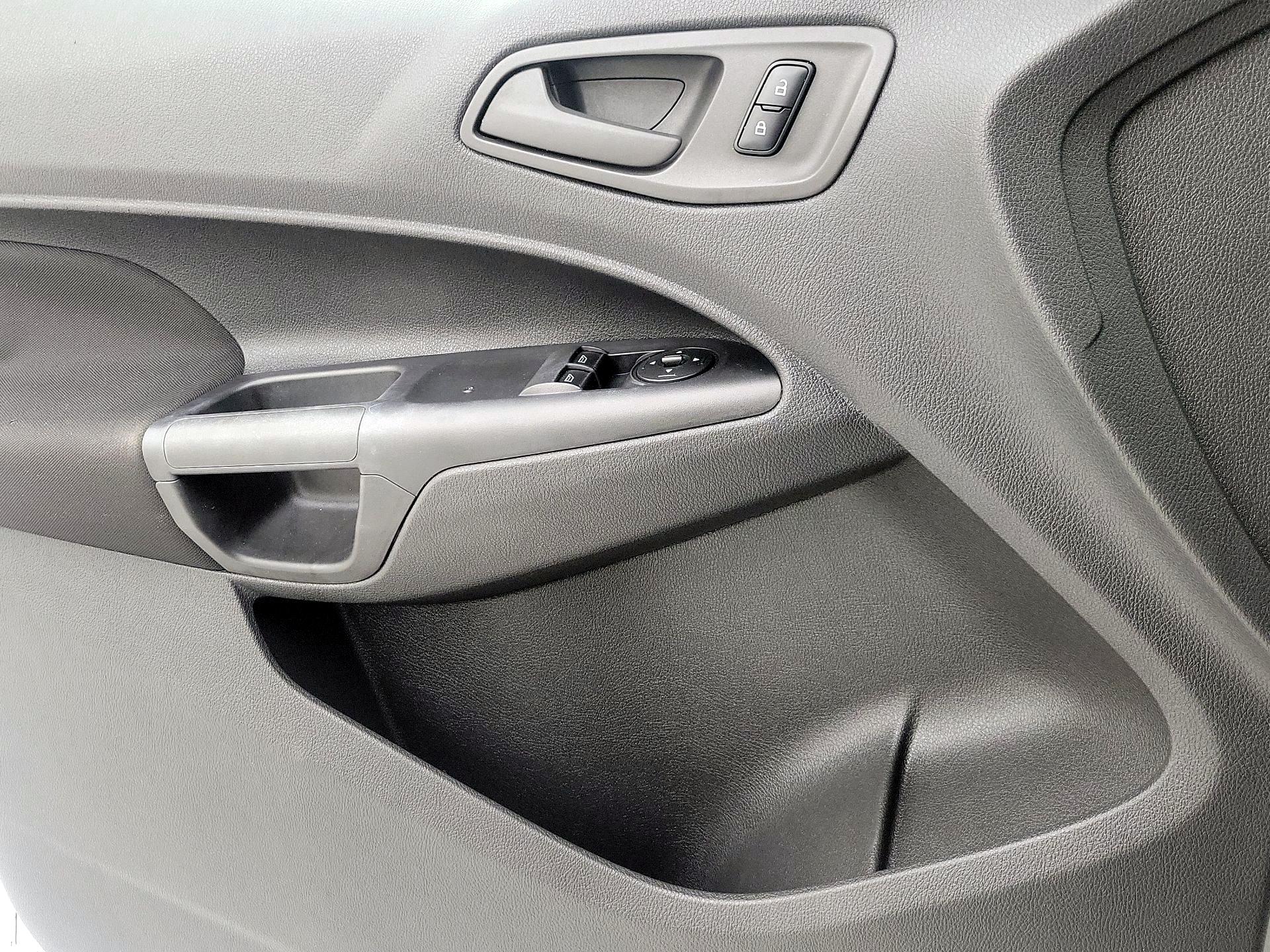 Thumbnail: 2016 Ford Transit Series - 12