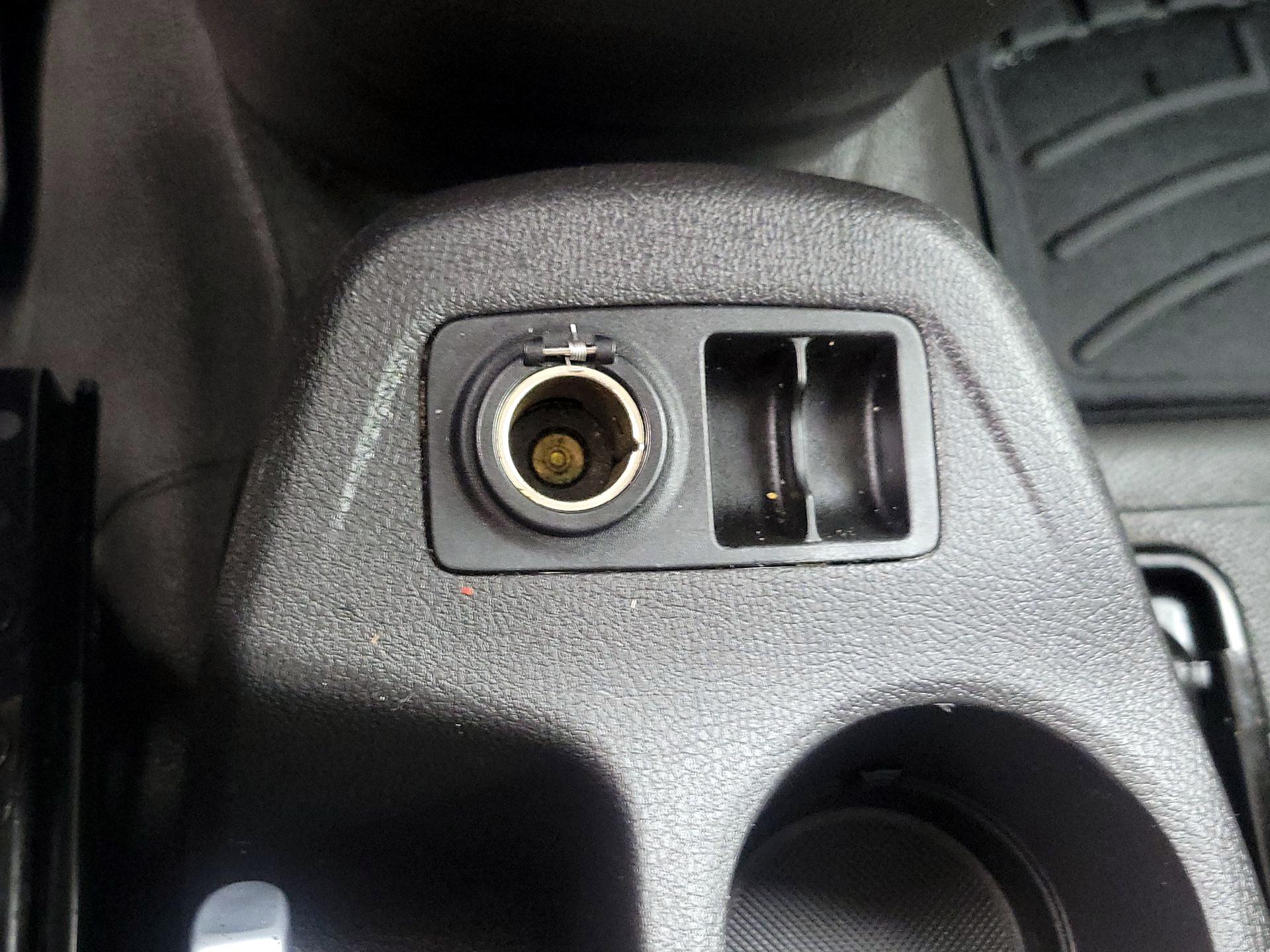 Thumbnail: 2016 Ford Transit Series - 17