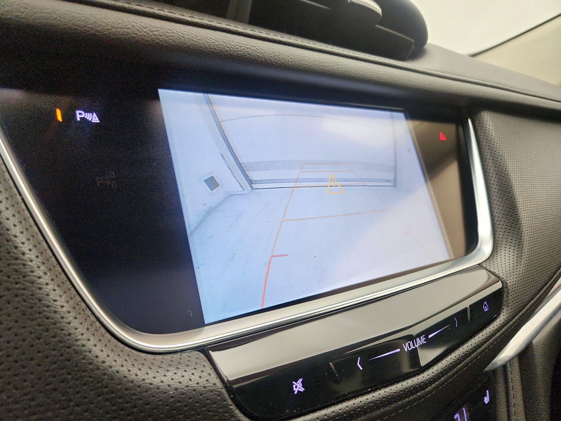 Thumbnail: 2019 Cadillac XT5 - 14