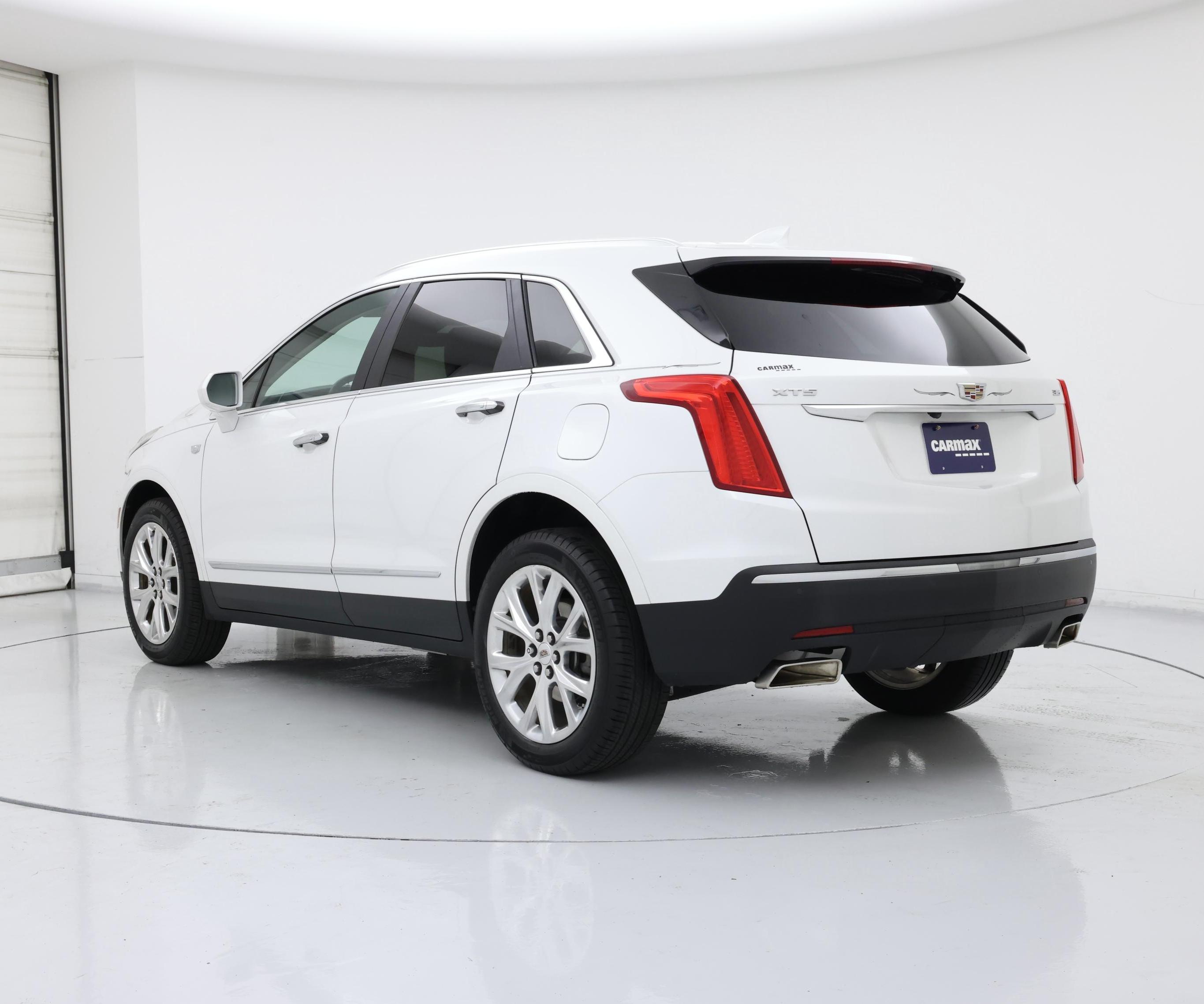 Thumbnail: 2019 Cadillac XT5 - 2