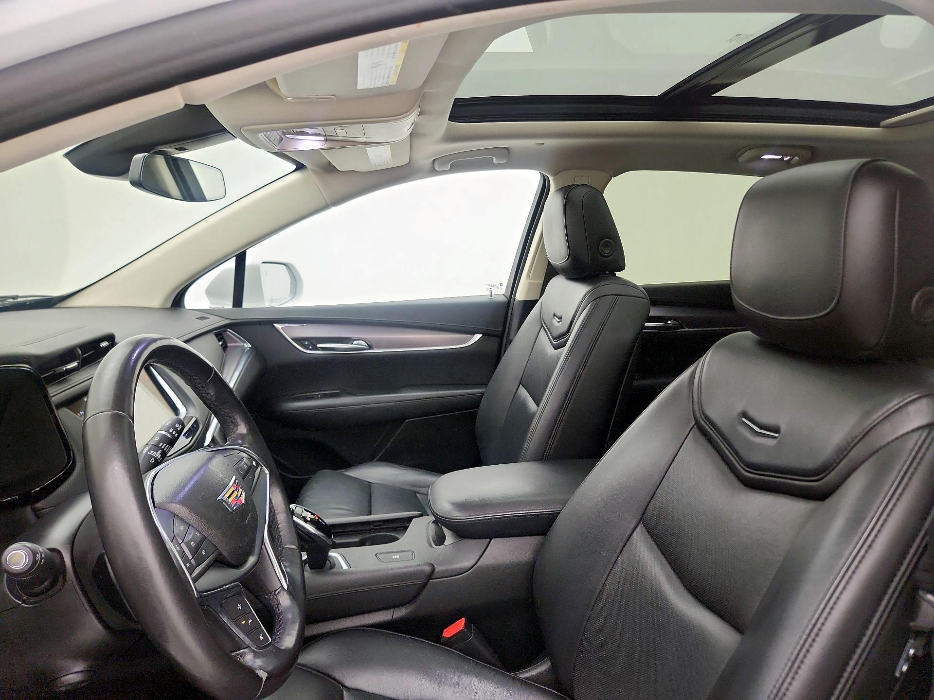 Thumbnail: 2019 Cadillac XT5 - 19