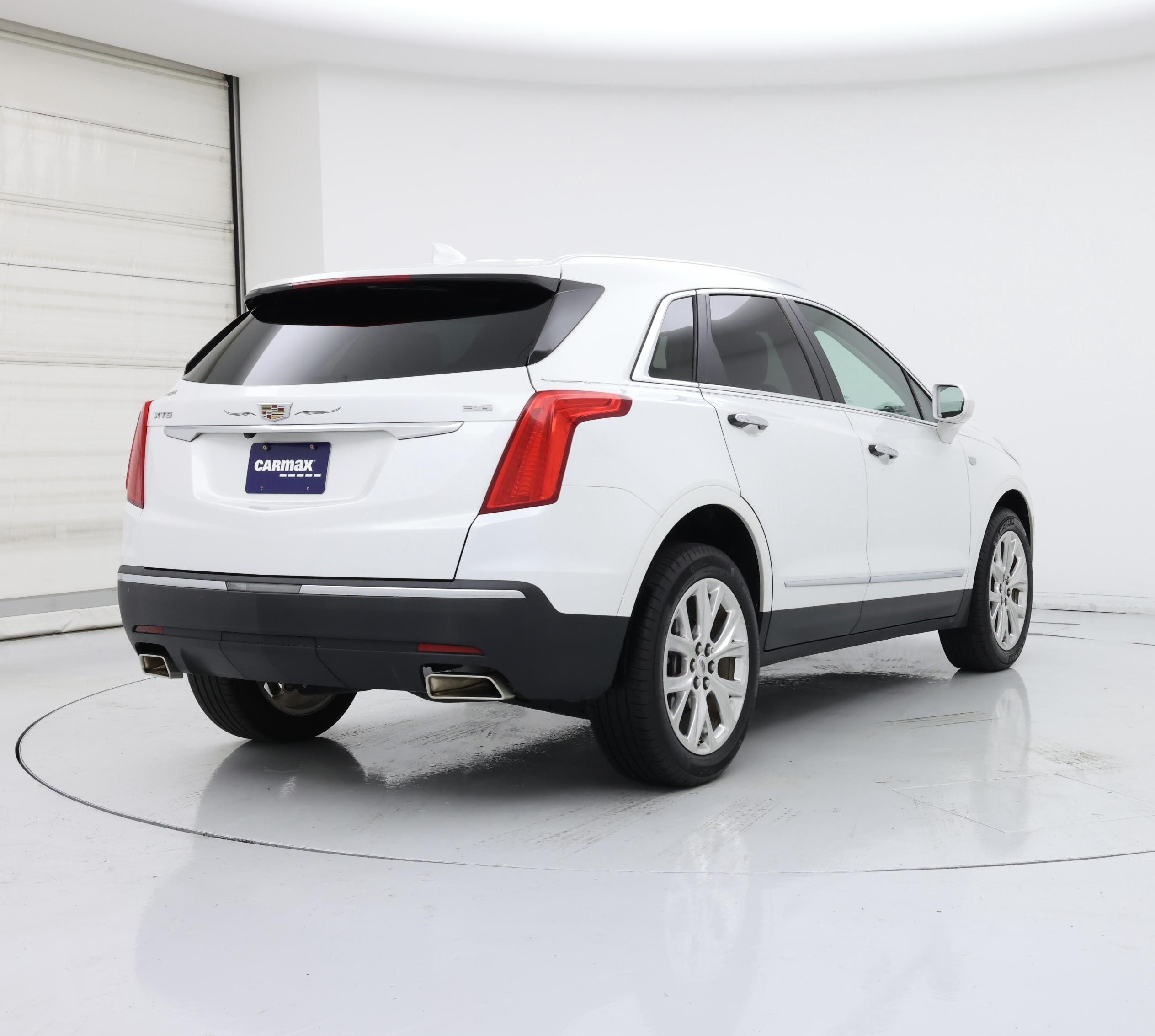 Thumbnail: 2019 Cadillac XT5 - 8