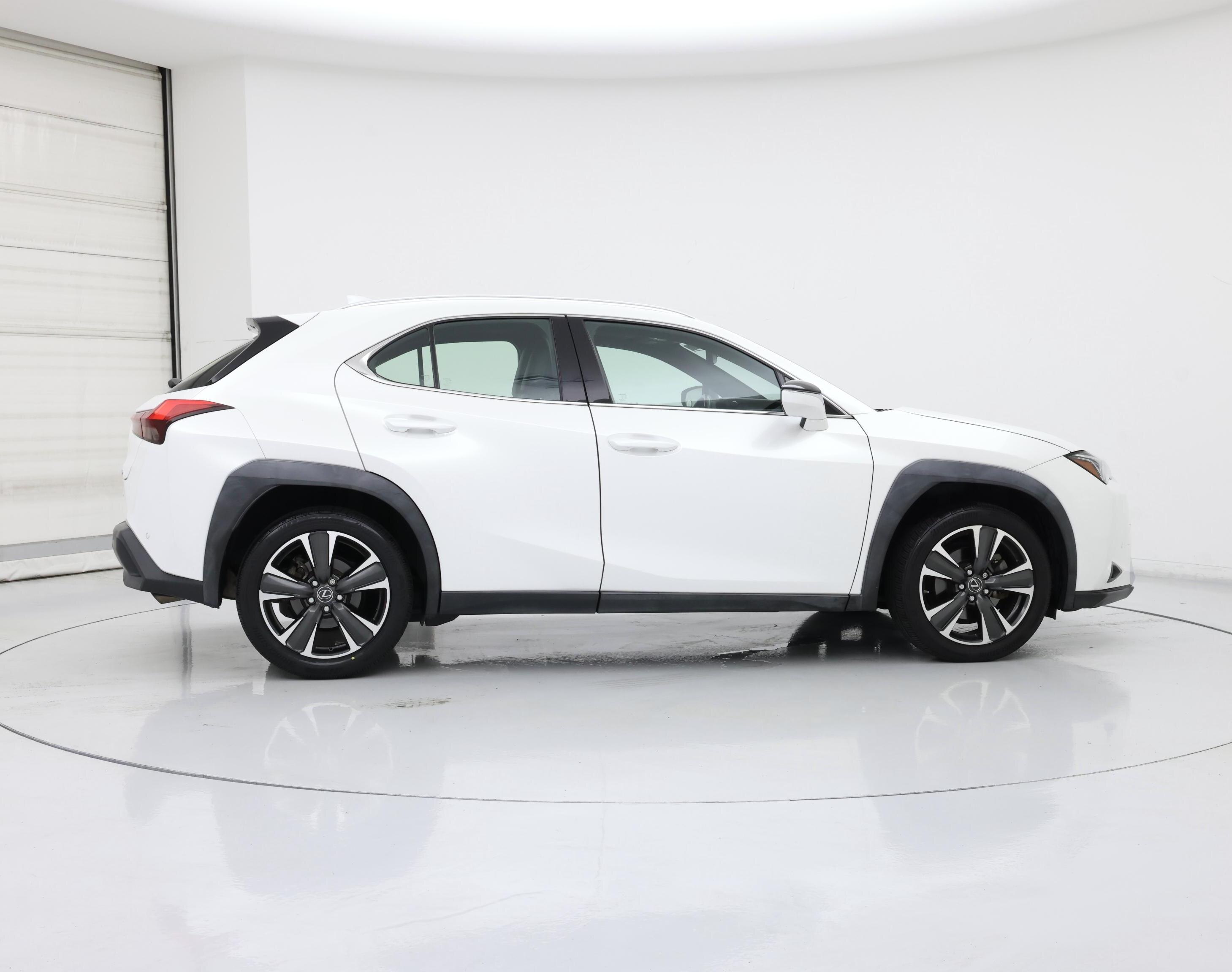 Thumbnail: 2019 Lexus UX - 7