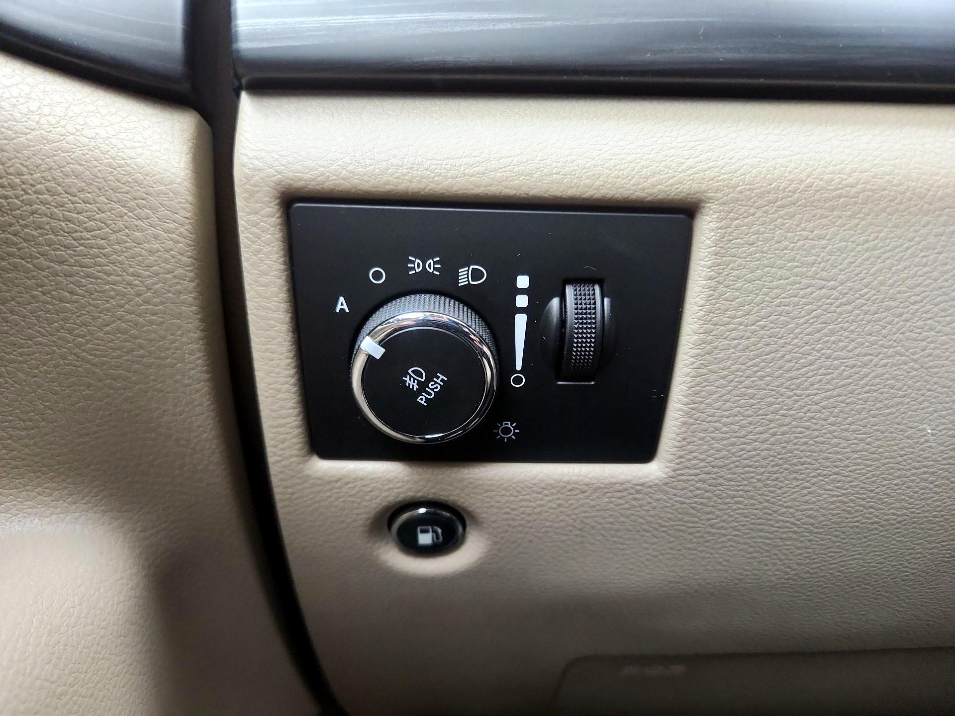 Thumbnail: 2020 Jeep Grand Cherokee - 13