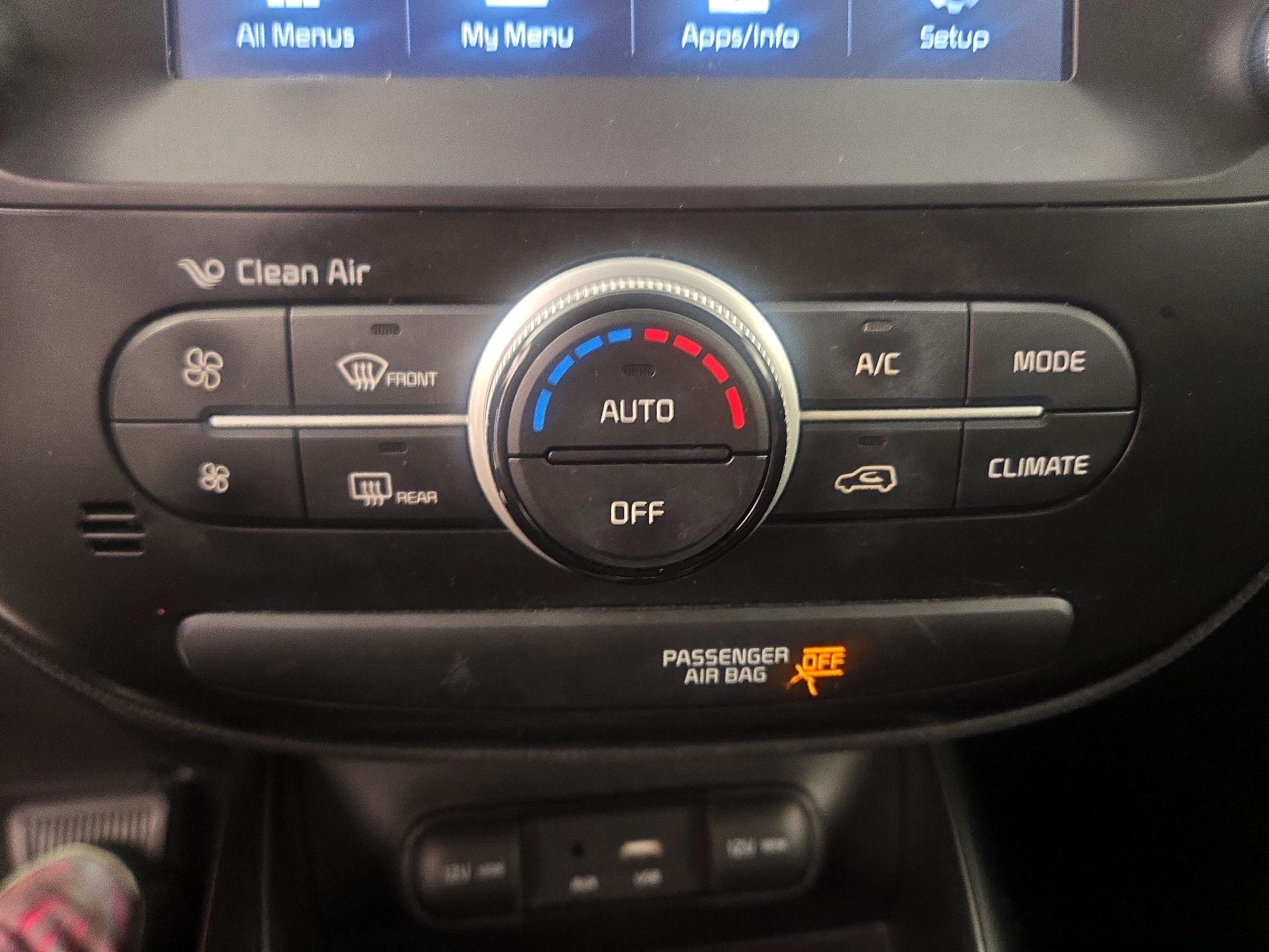 Thumbnail: 2019 Kia Soul - 16