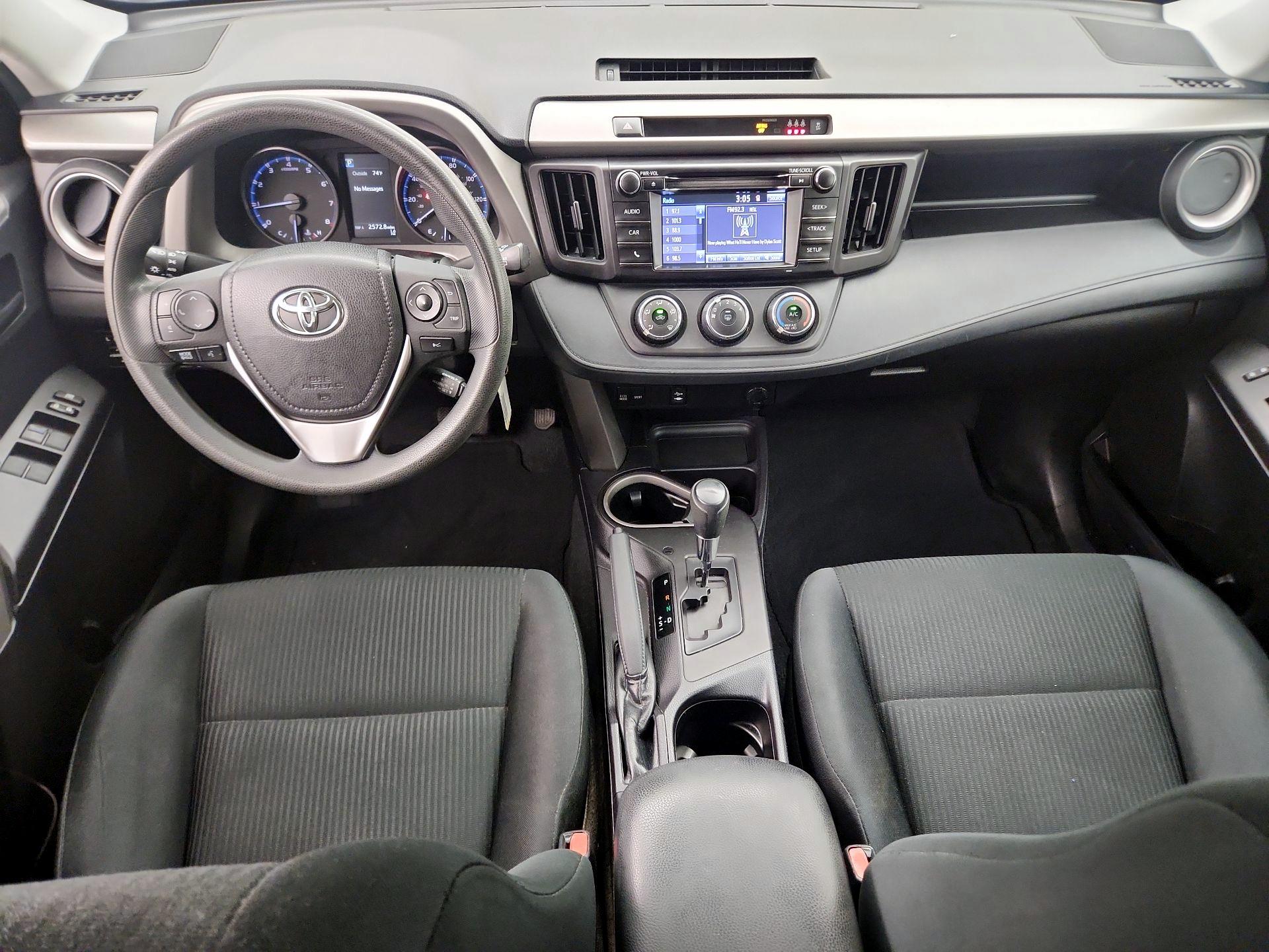 Thumbnail: 2018 Toyota RAV4 - 9