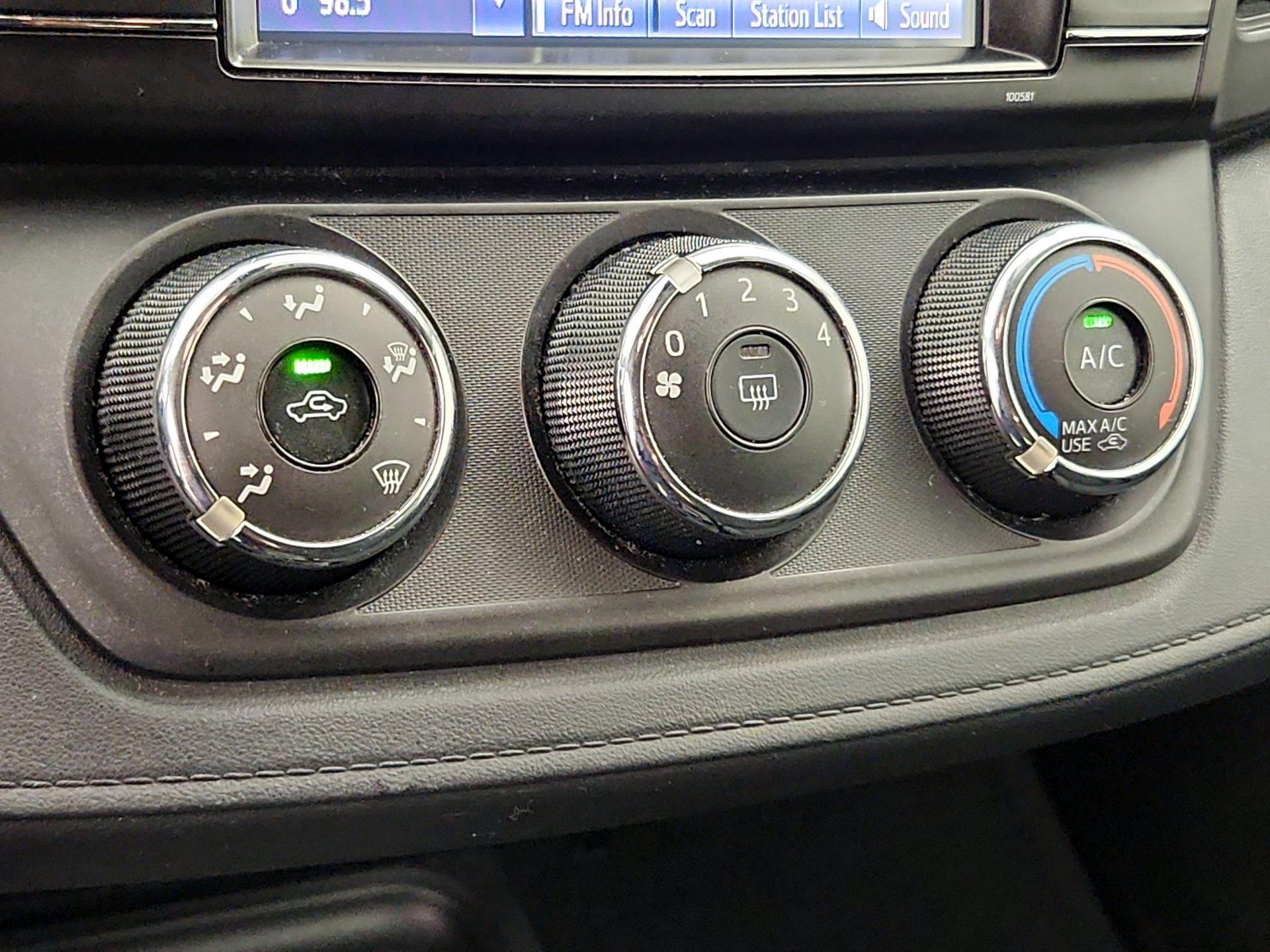 Thumbnail: 2018 Toyota RAV4 - 16