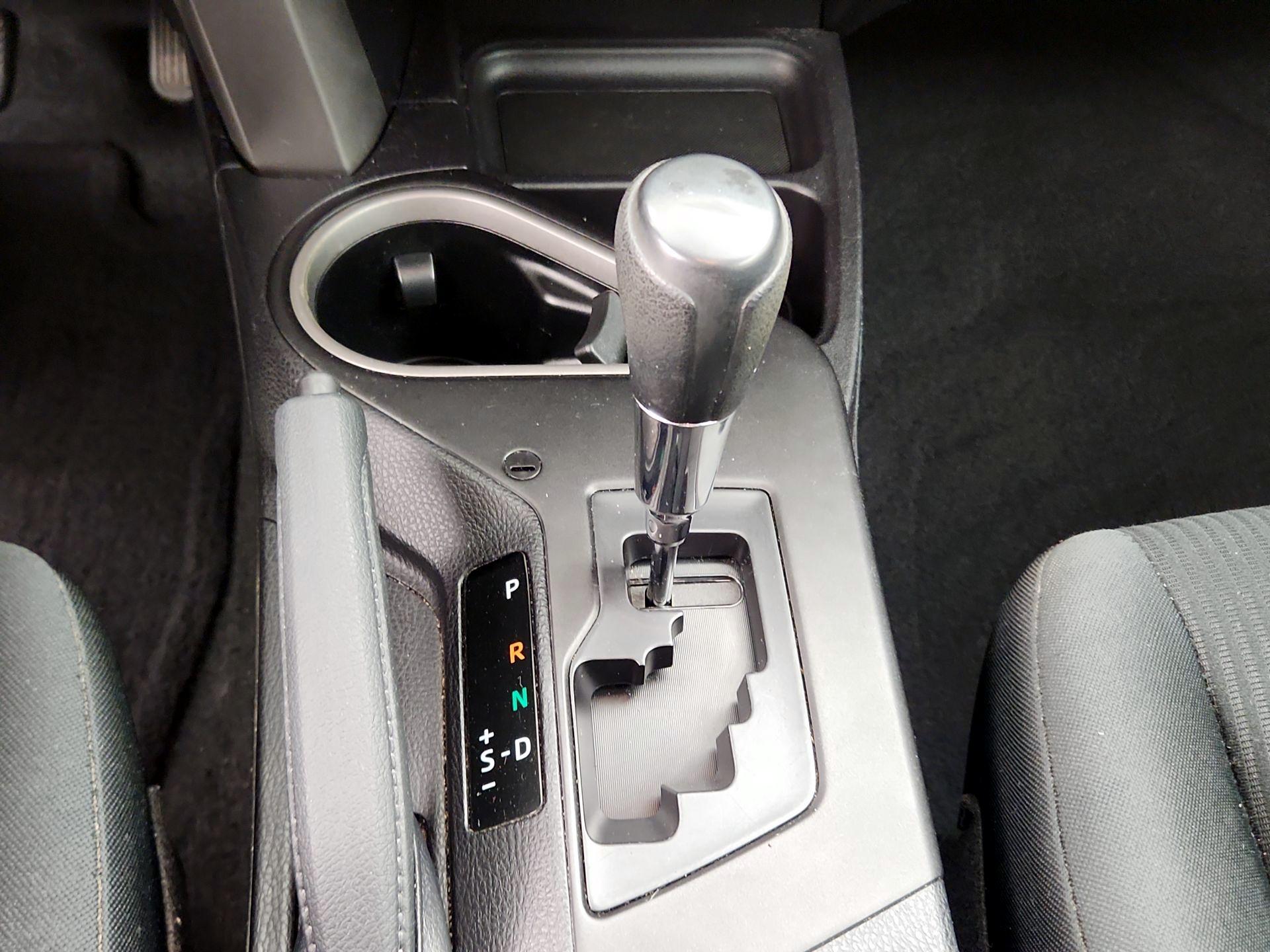 Thumbnail: 2018 Toyota RAV4 - 17