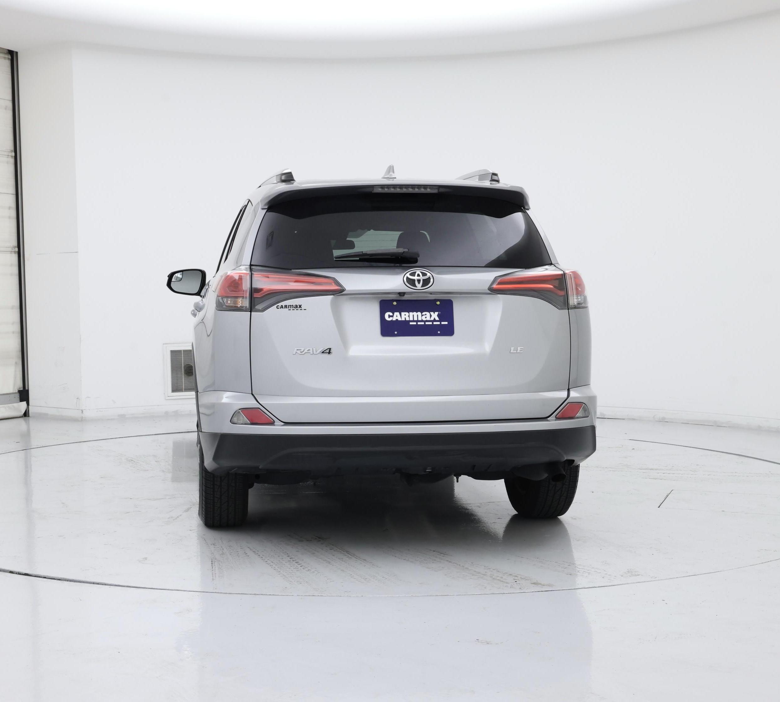 Thumbnail: 2018 Toyota RAV4 - 6