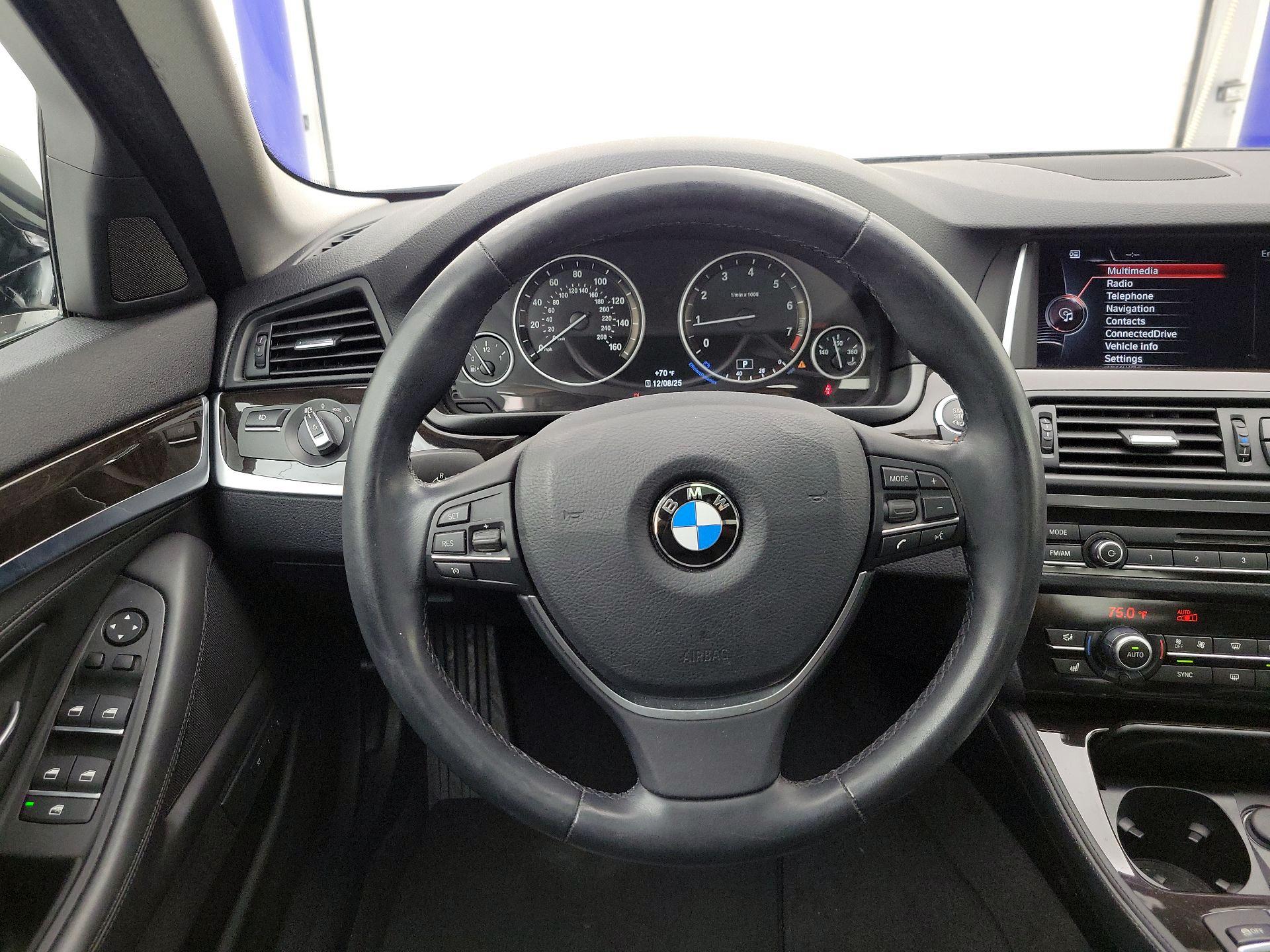 Thumbnail: 2015 BMW 5 Series - 10