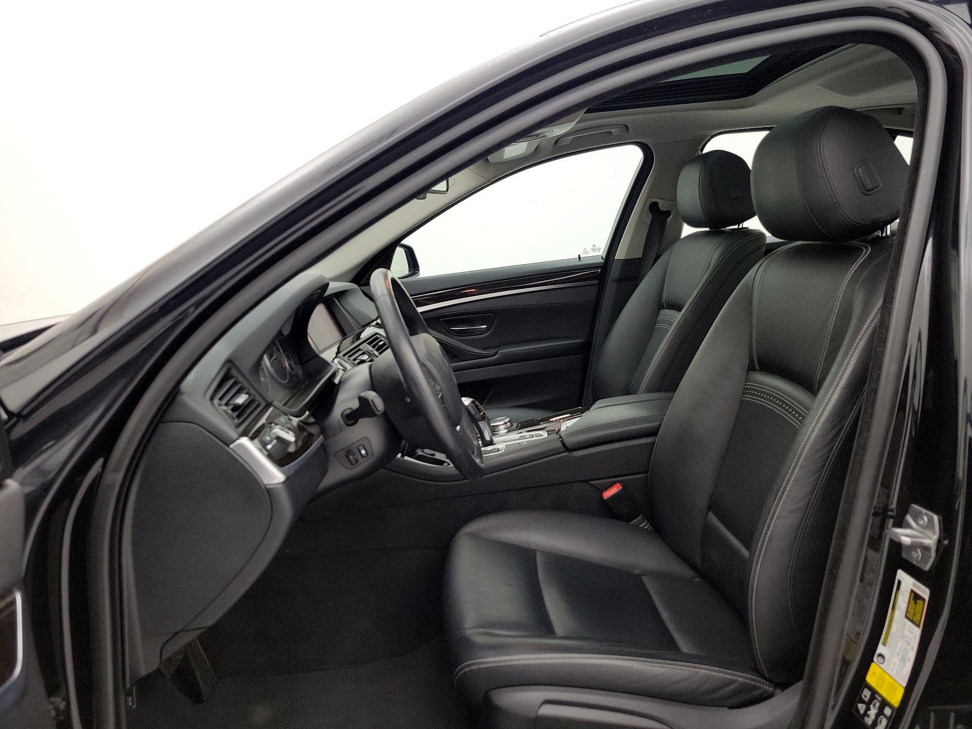 Thumbnail: 2015 BMW 5 Series - 11