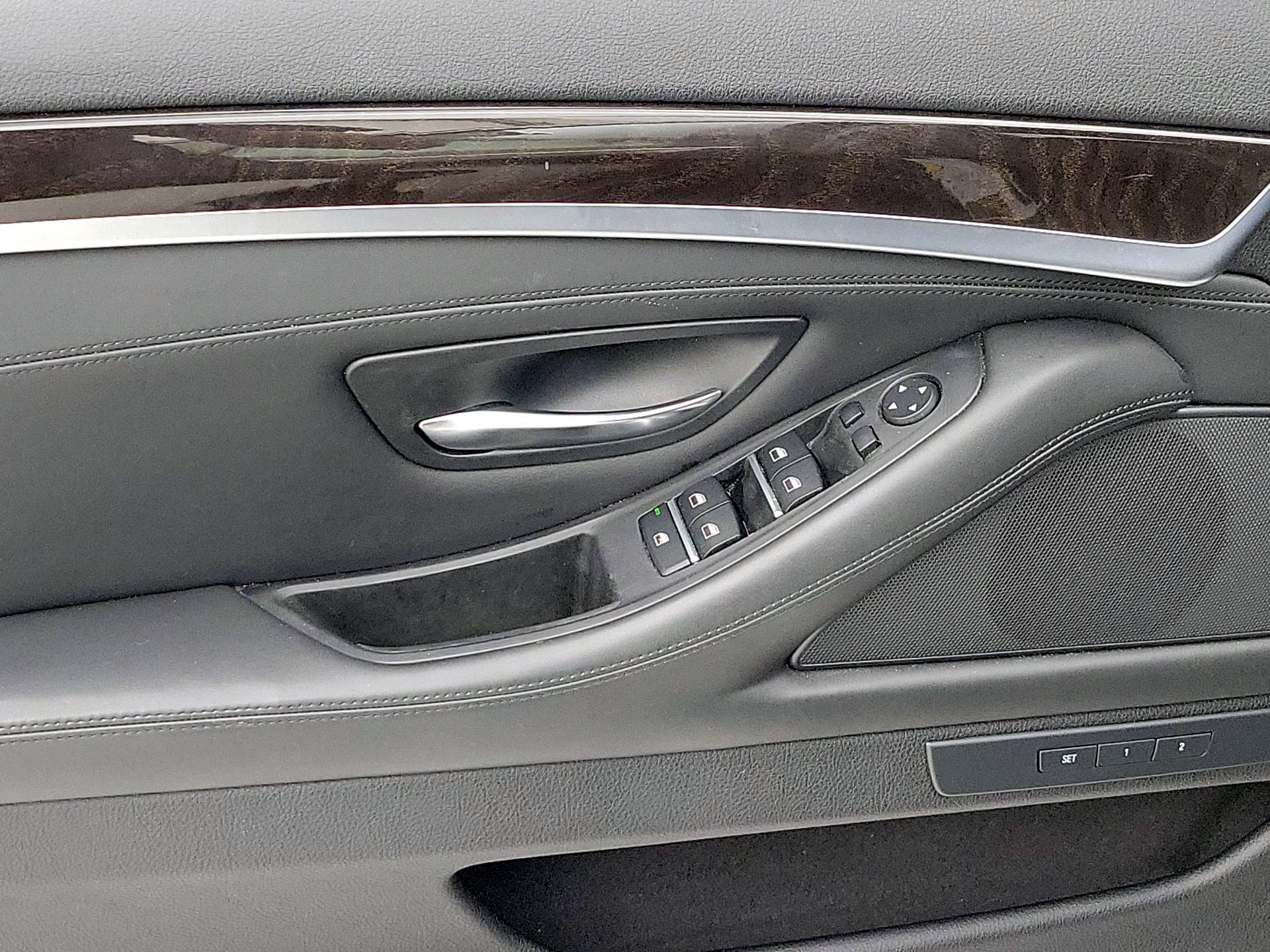 Thumbnail: 2015 BMW 5 Series - 12