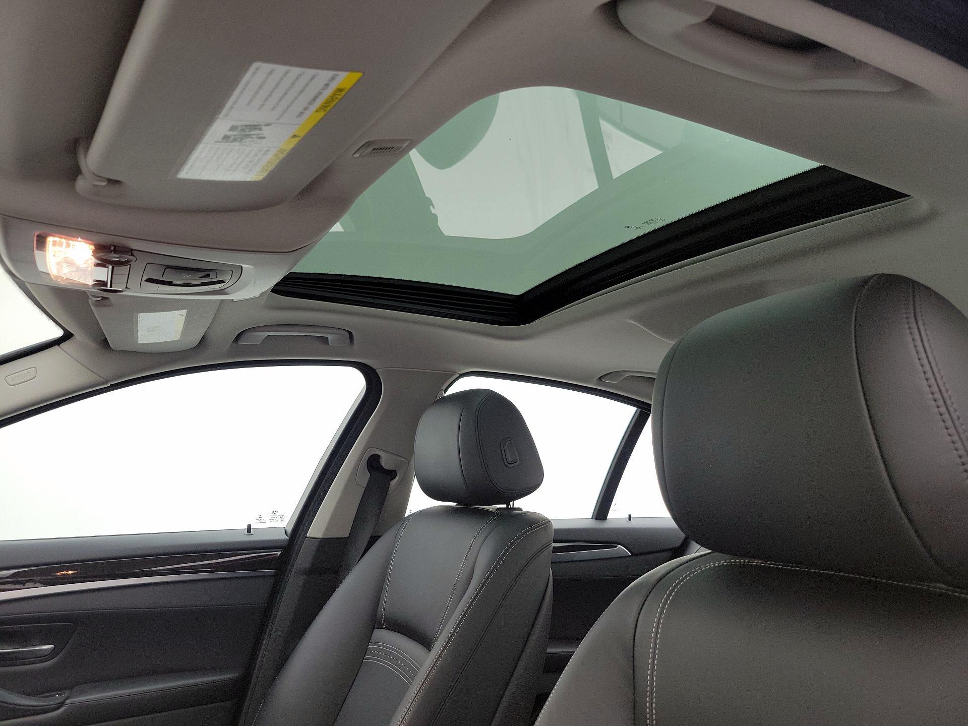 Thumbnail: 2015 BMW 5 Series - 20