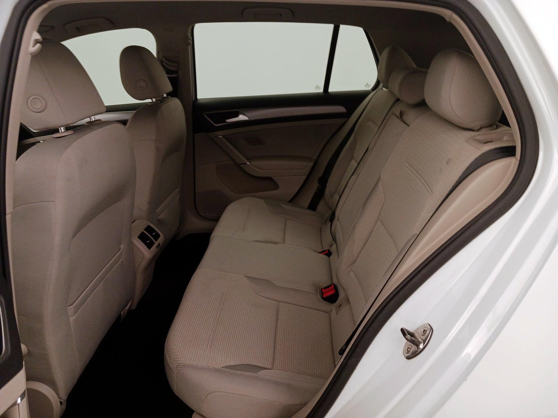 Thumbnail: 2017 Volkswagen Golf - 19