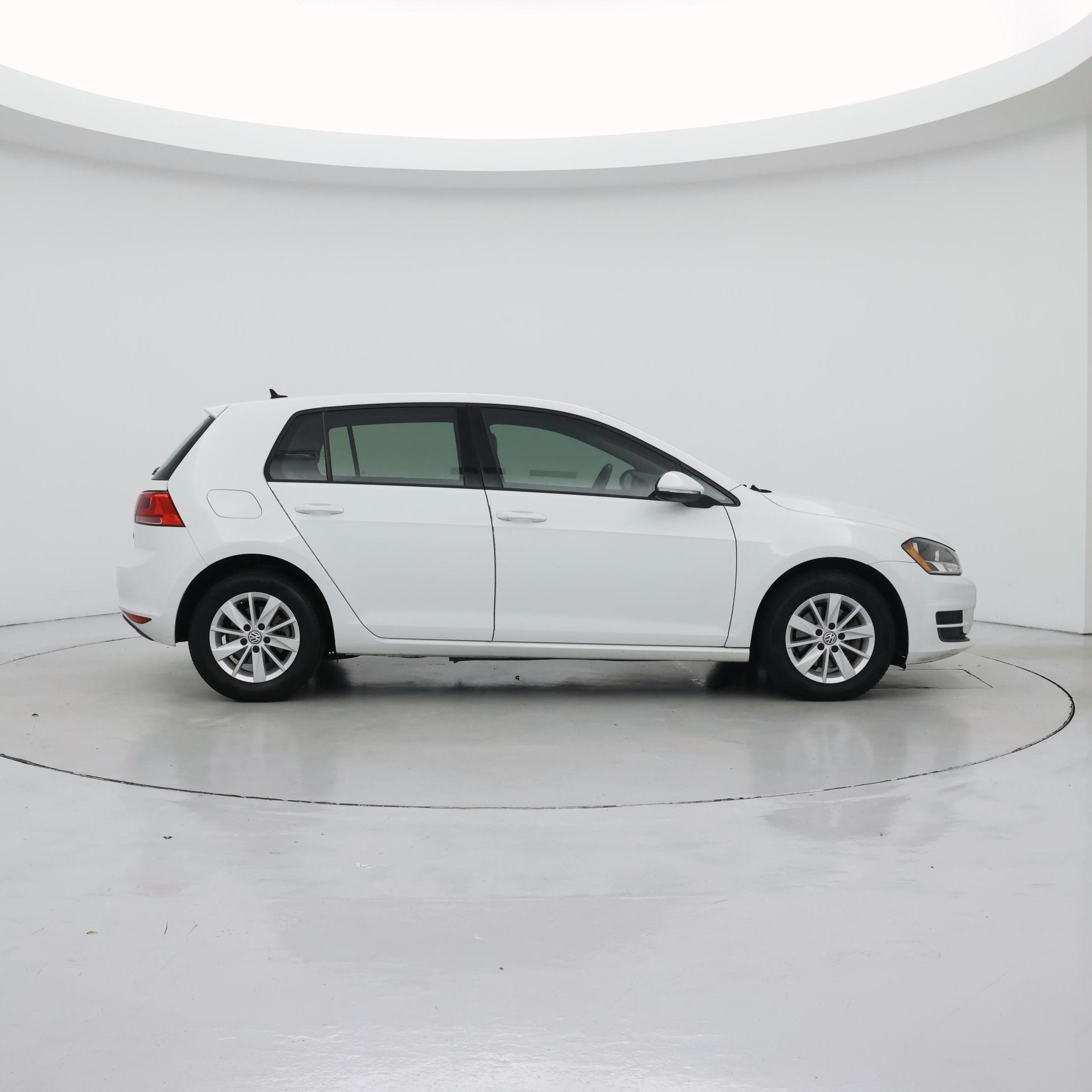 Thumbnail: 2017 Volkswagen Golf - 7