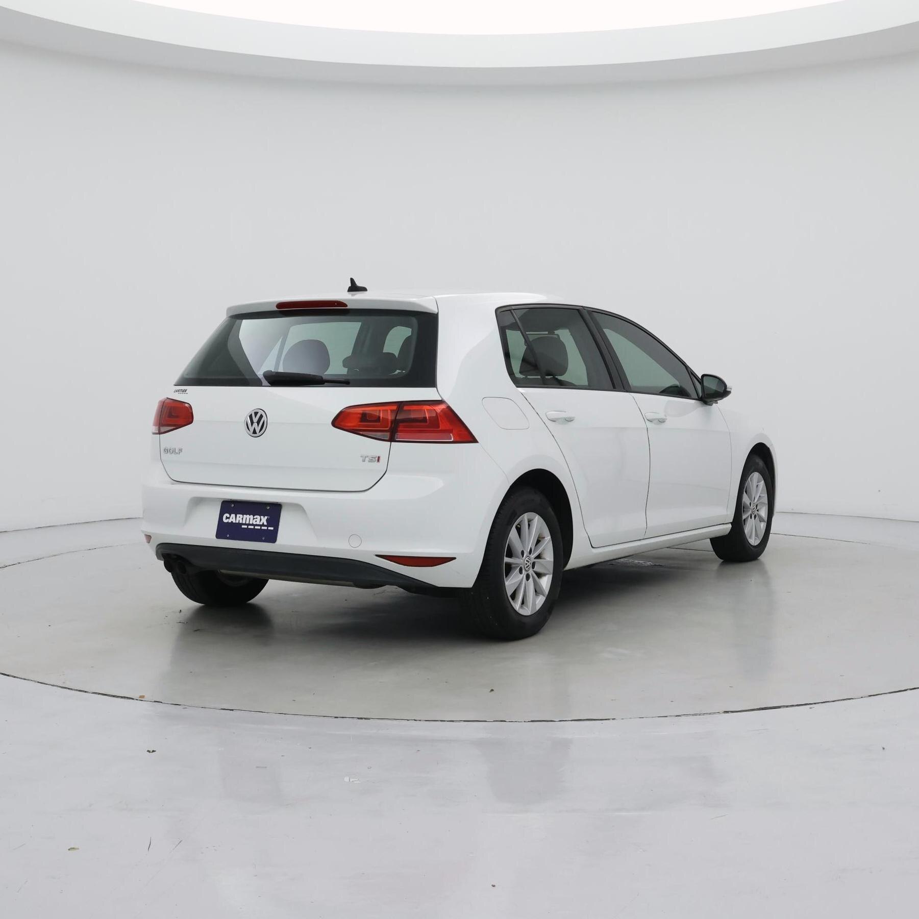 Thumbnail: 2017 Volkswagen Golf - 8