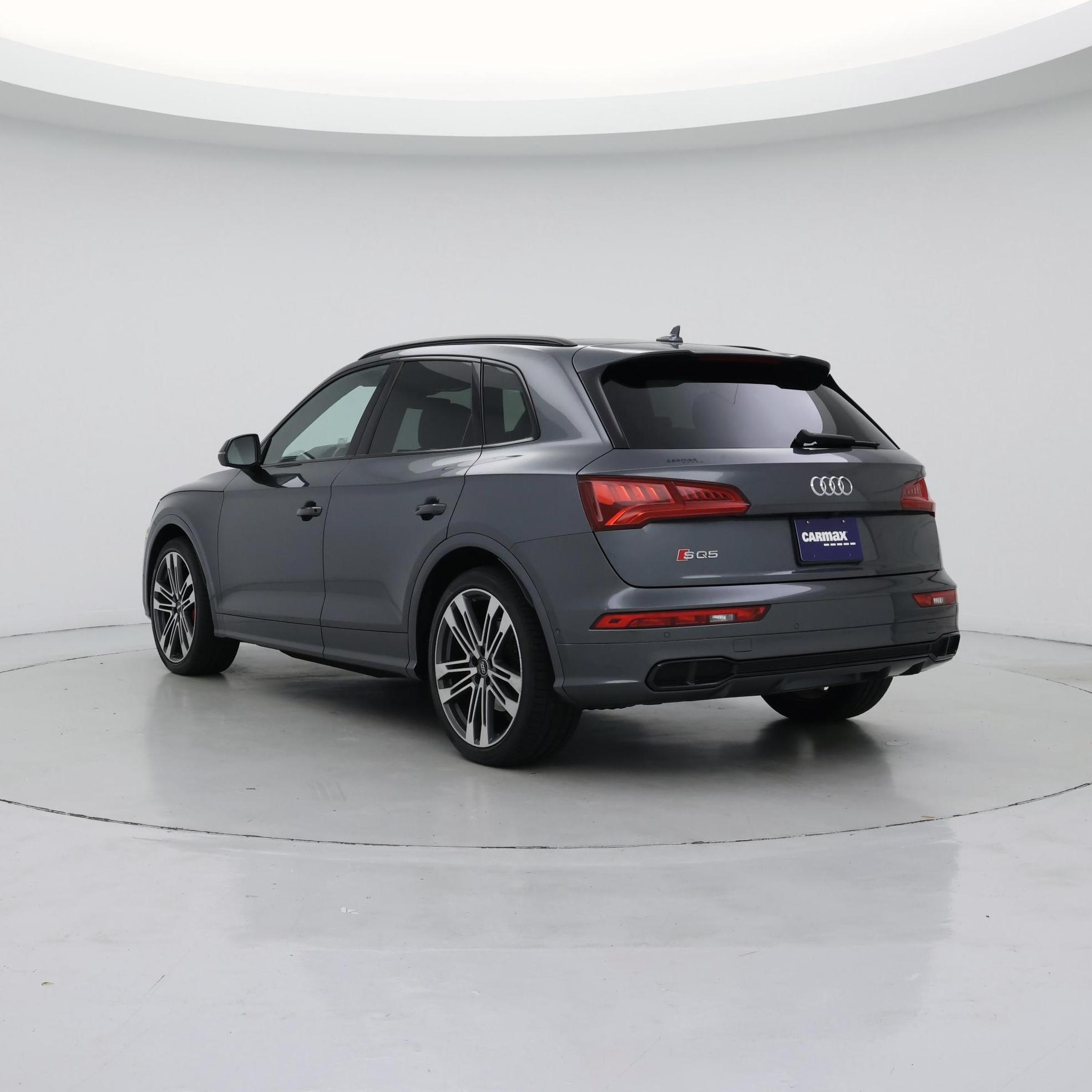 Thumbnail: 2019 Audi SQ5 - 2