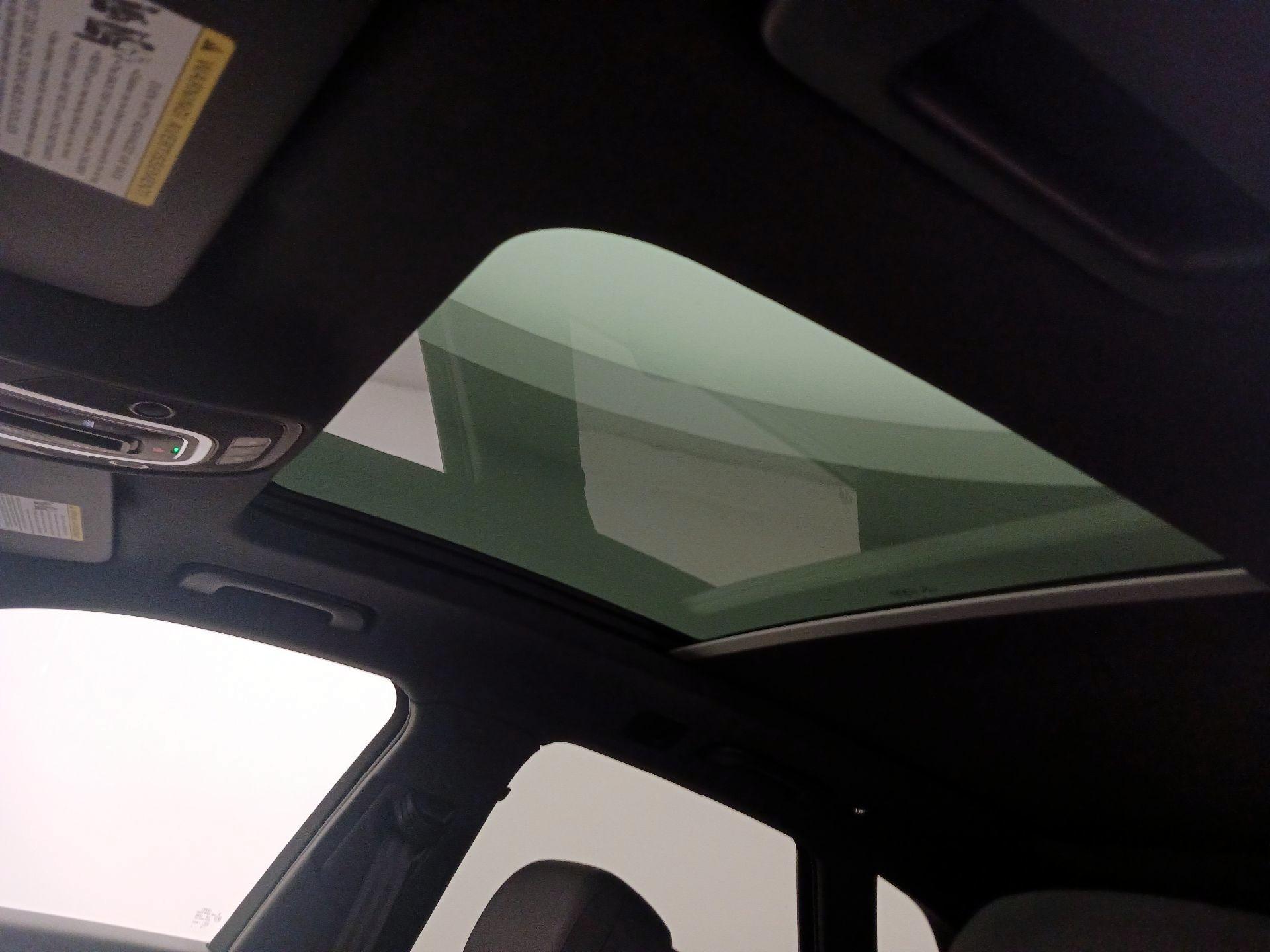 Thumbnail: 2019 Audi SQ5 - 20