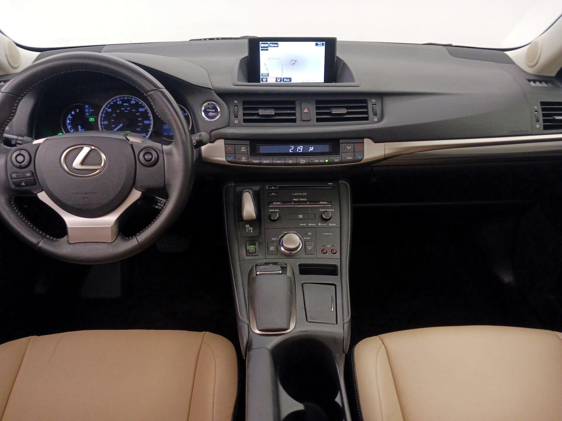 Thumbnail: 2015 Lexus CT - 9