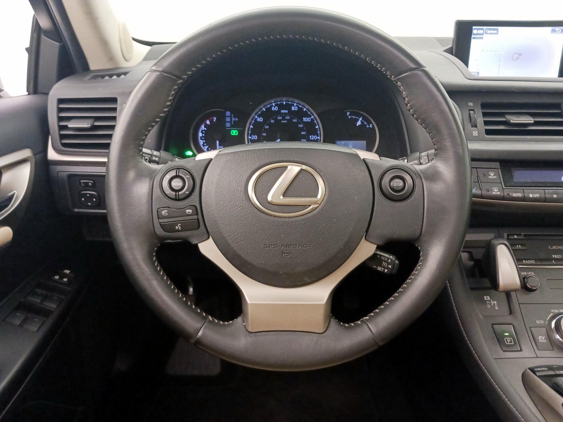 Thumbnail: 2015 Lexus CT - 10