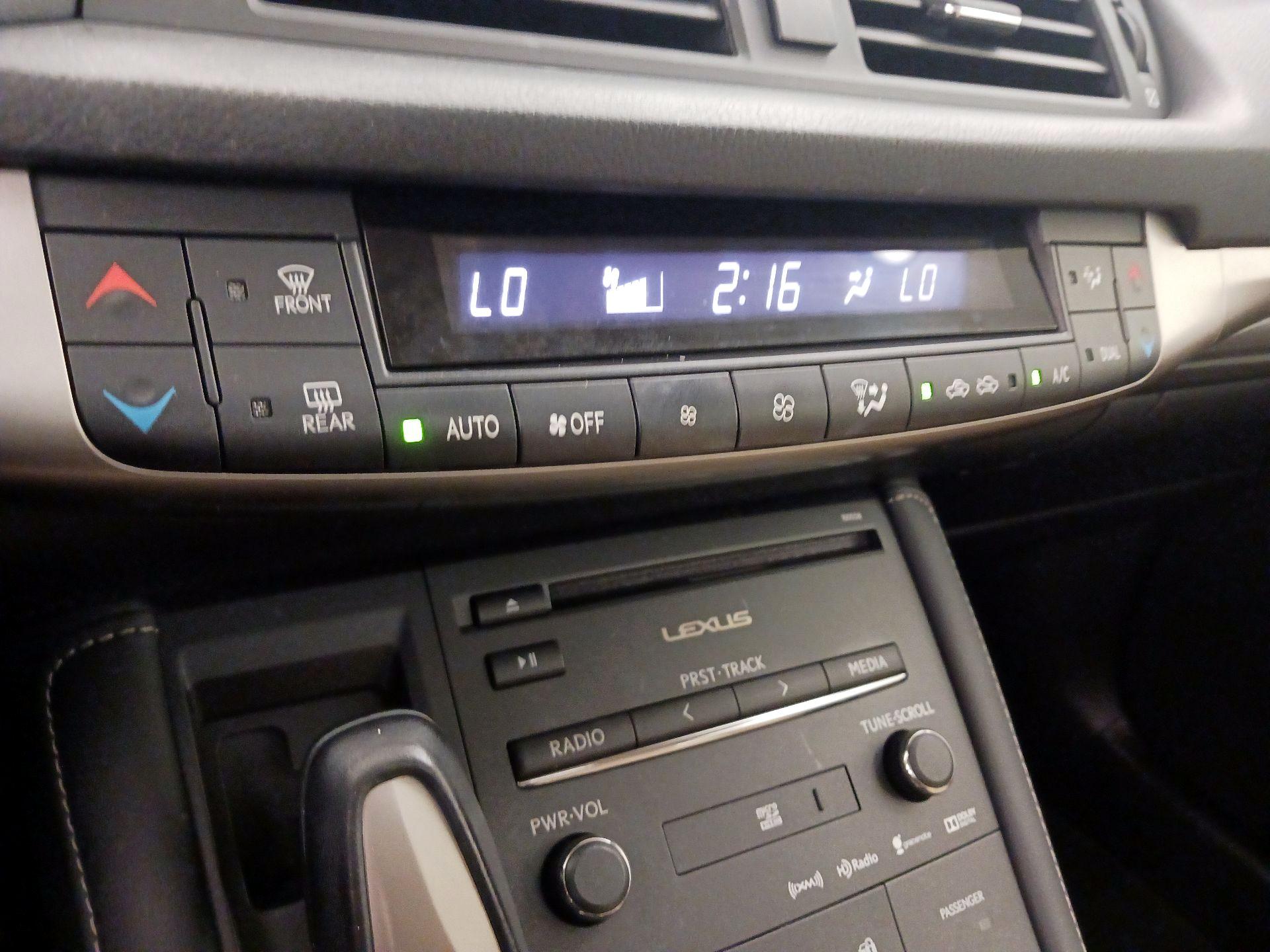 Thumbnail: 2015 Lexus CT - 17