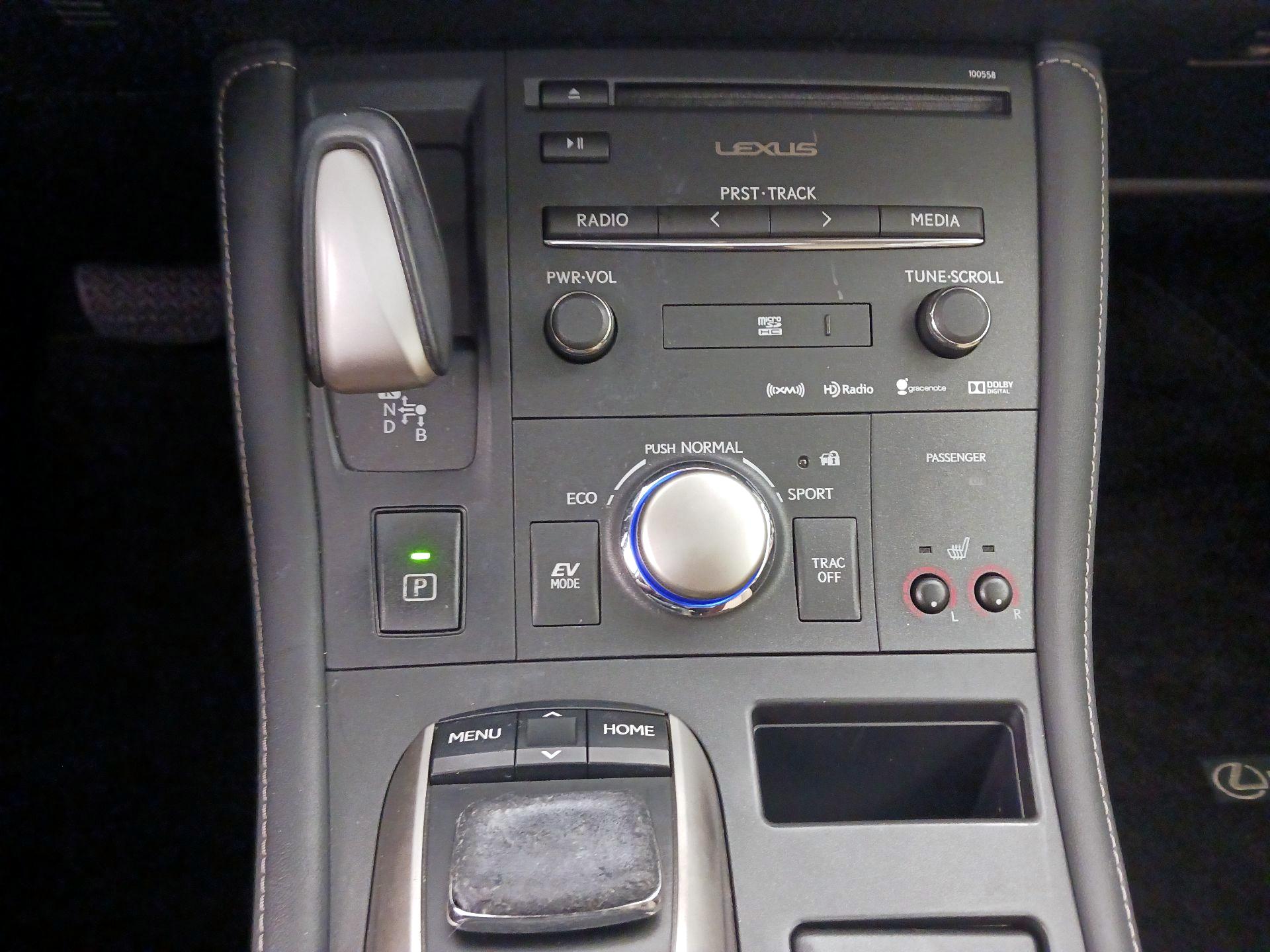 Thumbnail: 2015 Lexus CT - 18