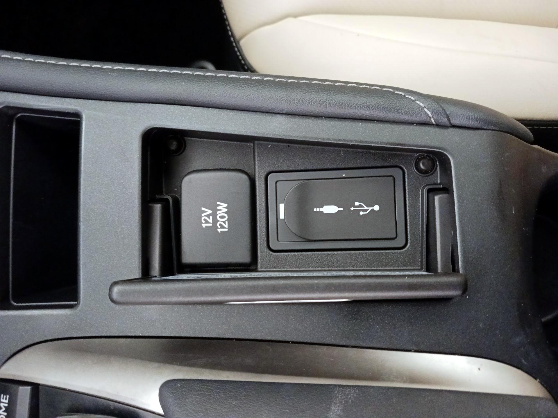 Thumbnail: 2015 Lexus CT - 19