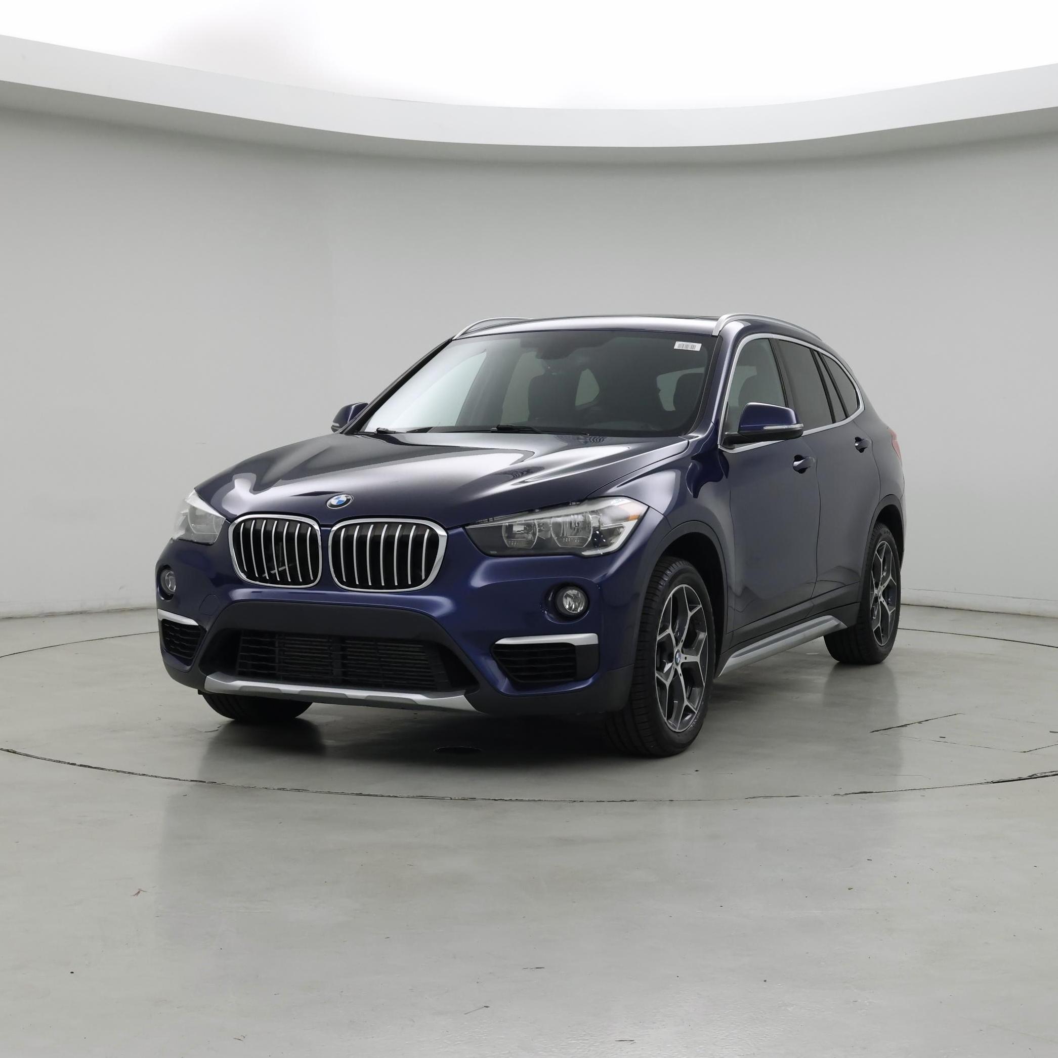 Thumbnail: 2018 BMW X1 - 4