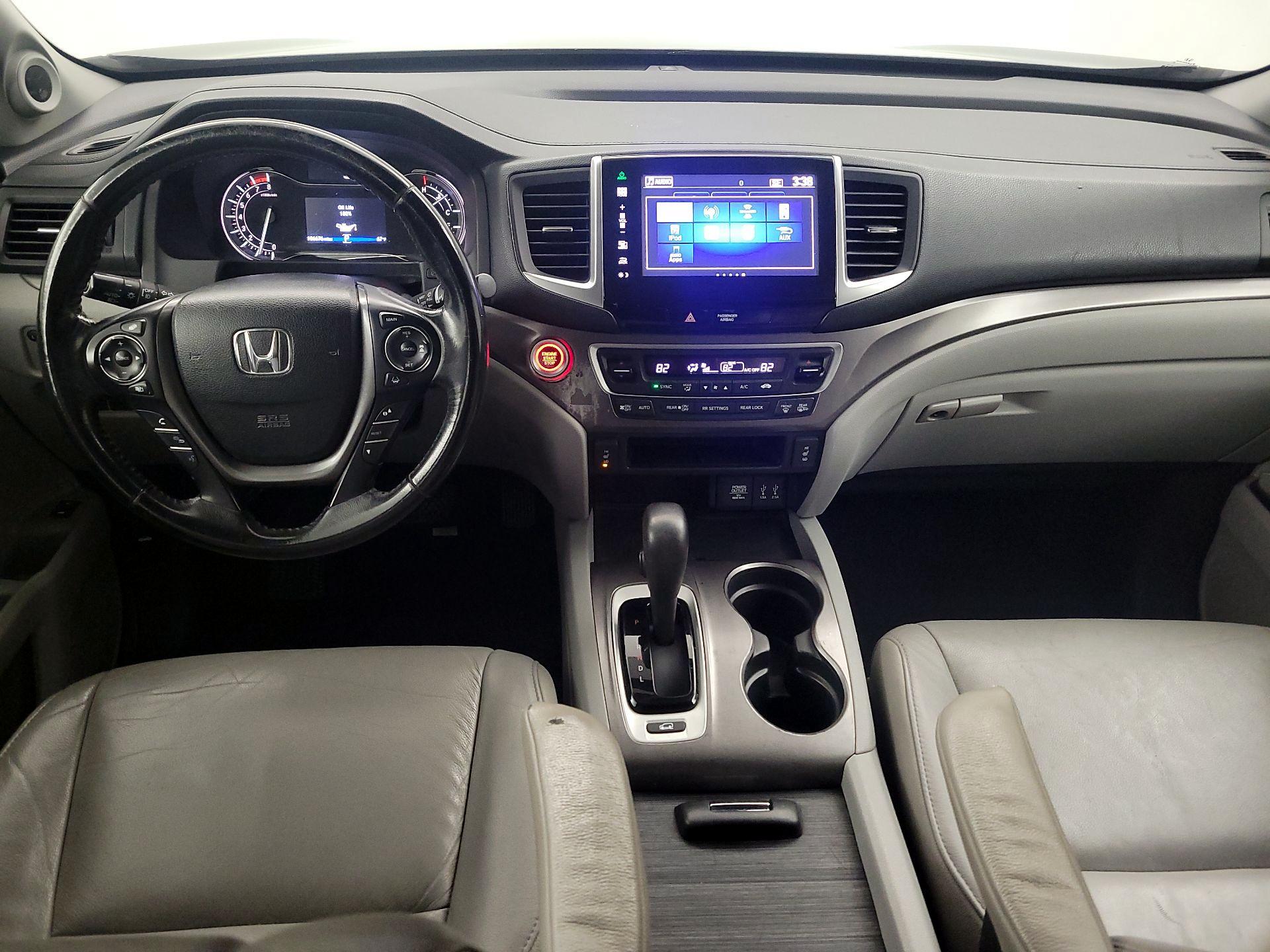 Thumbnail: 2016 Honda Pilot - 9