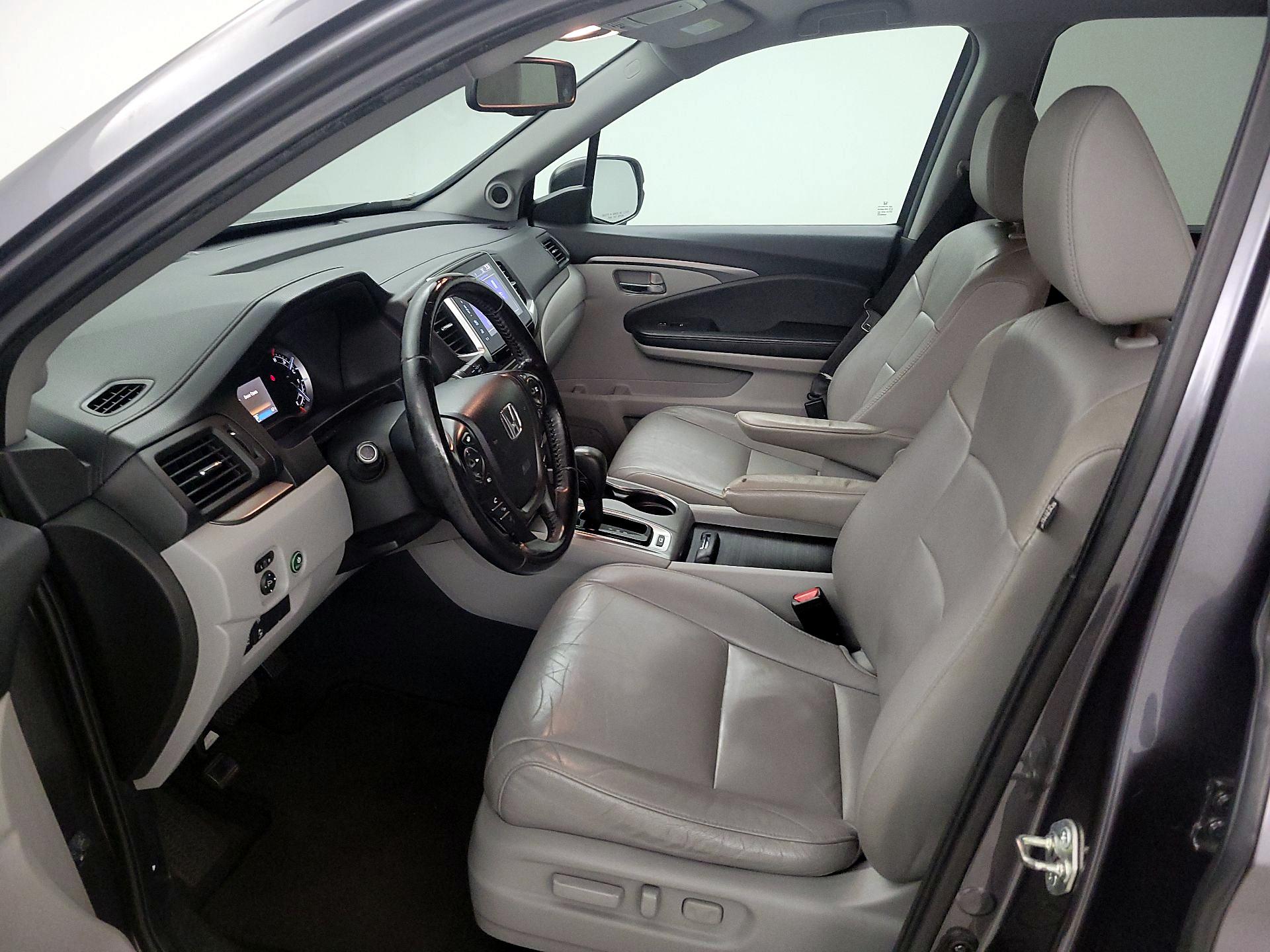 Thumbnail: 2016 Honda Pilot - 11