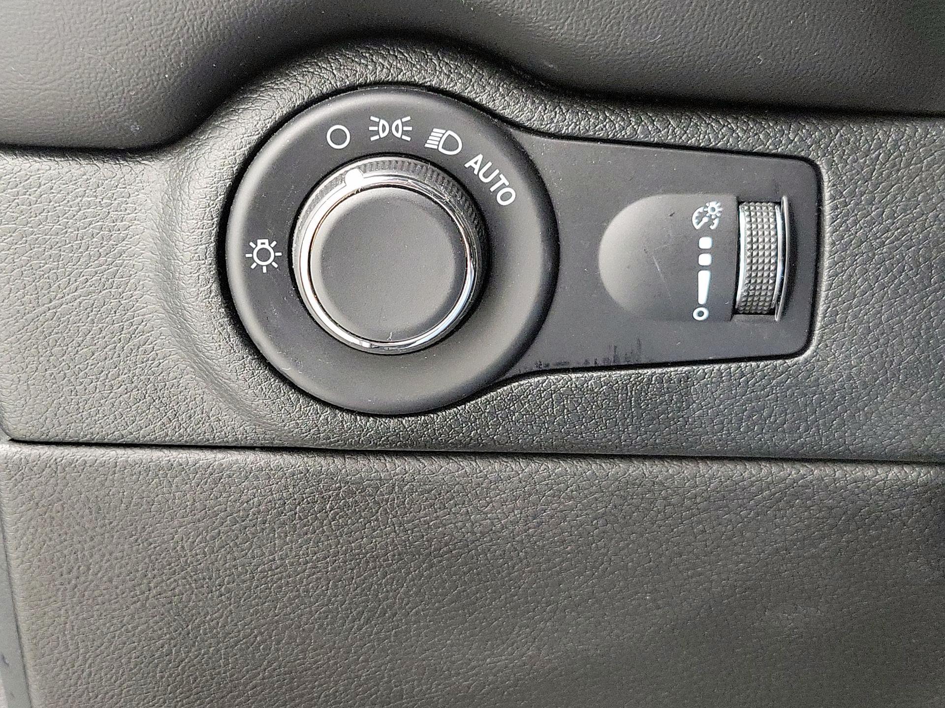 Thumbnail: 2023 Dodge Durango - 13