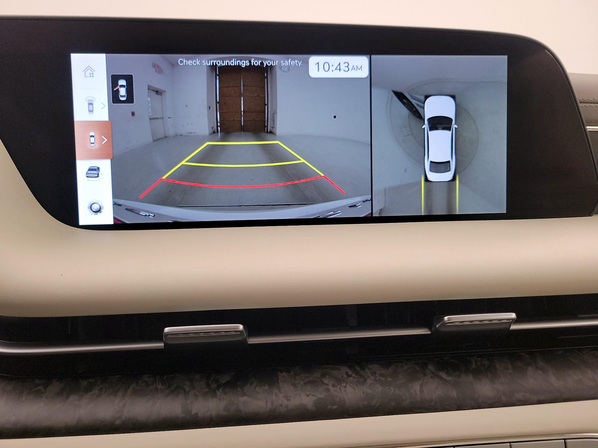 Thumbnail: 2023 Genesis G90 - 15