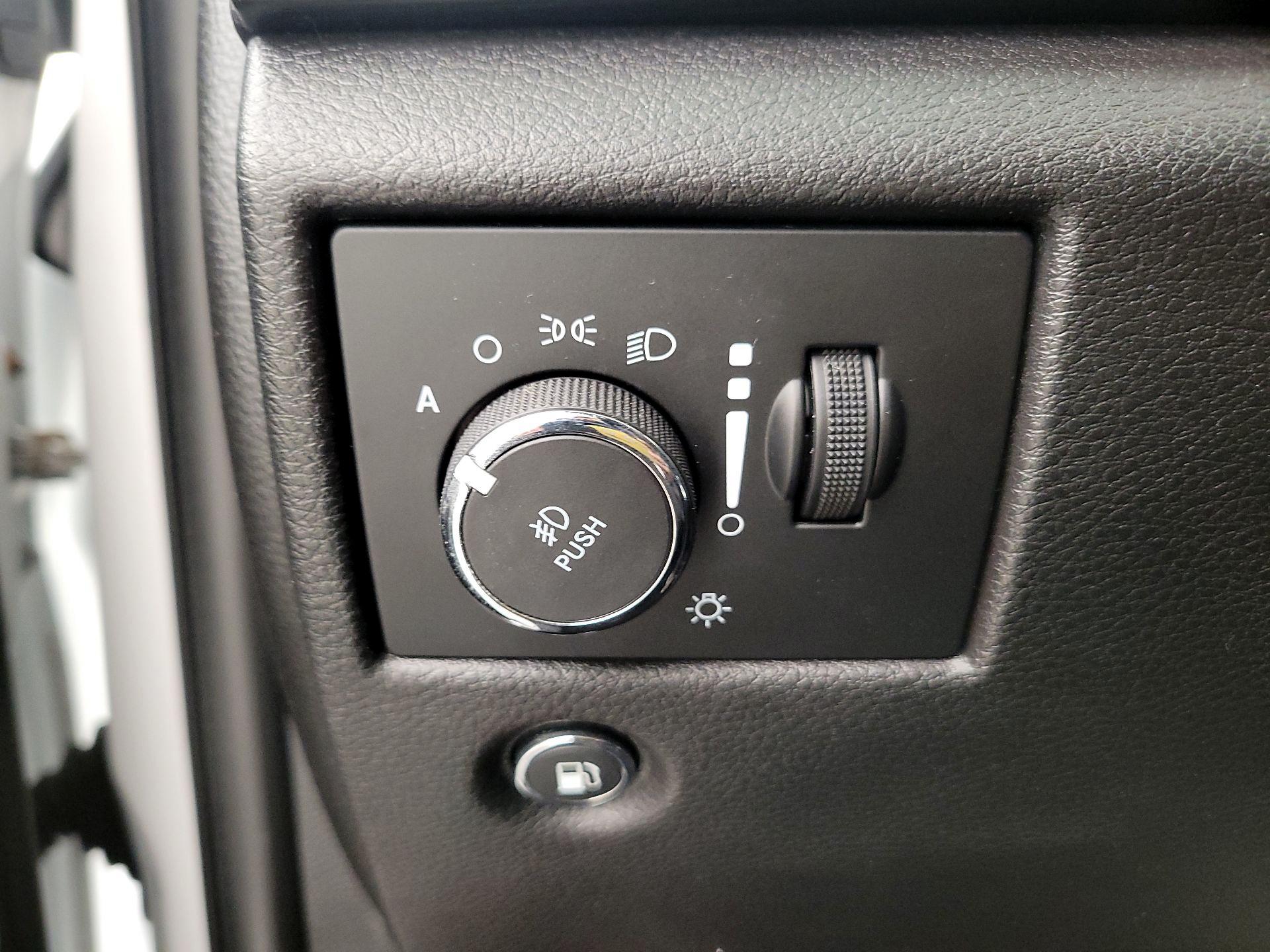 Thumbnail: 2019 Jeep Grand Cherokee - 13