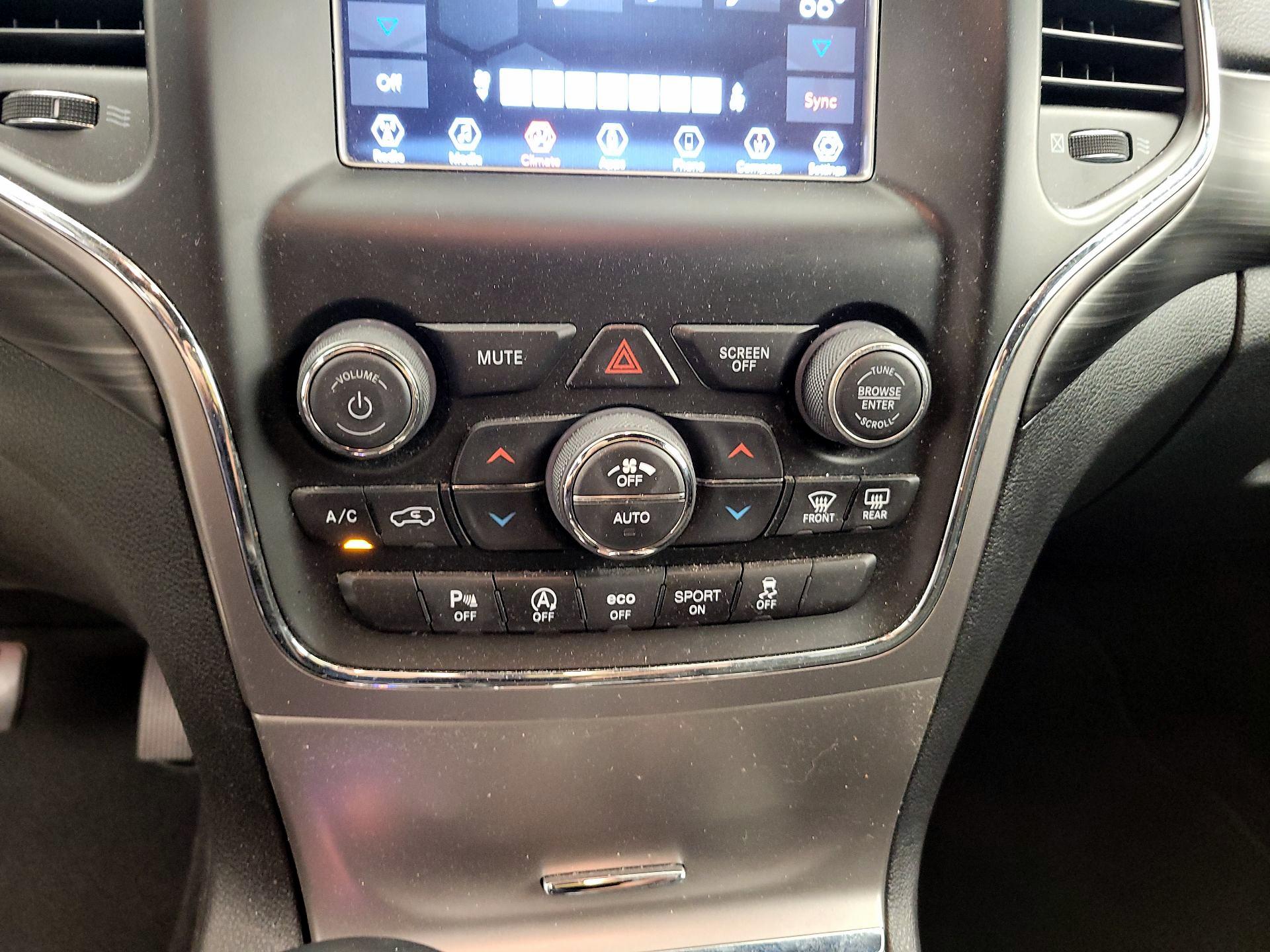 Thumbnail: 2019 Jeep Grand Cherokee - 16