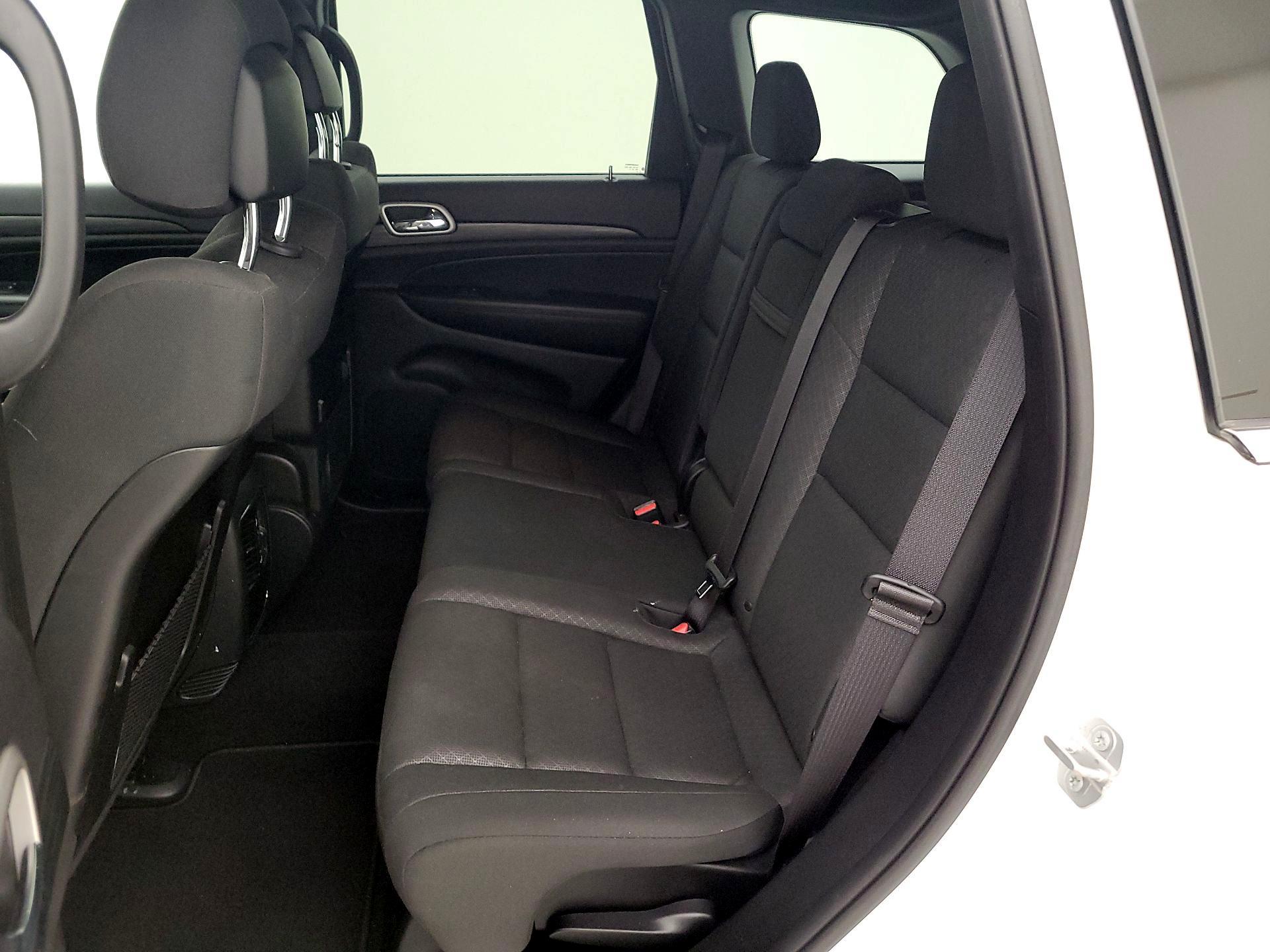 Thumbnail: 2019 Jeep Grand Cherokee - 19