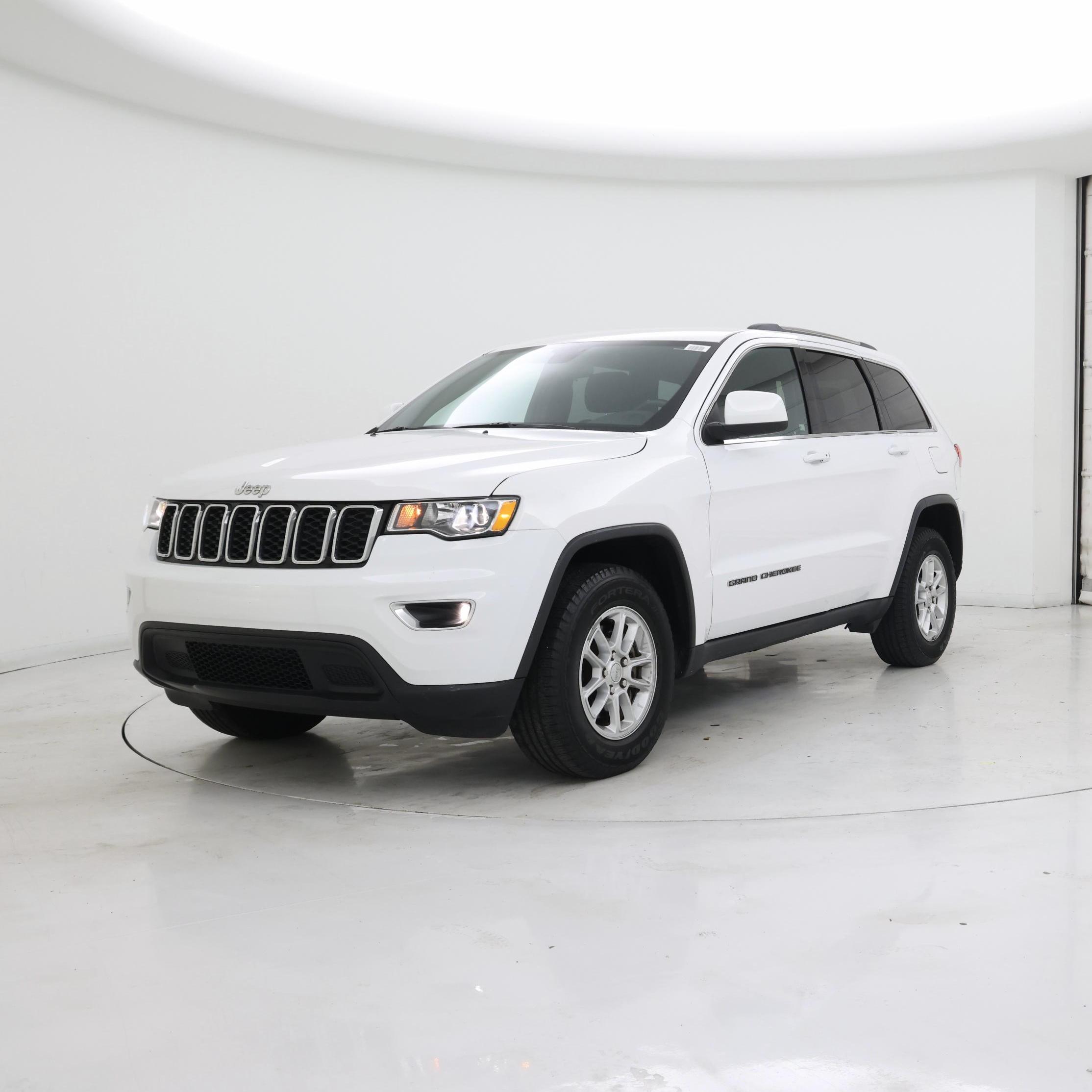 Thumbnail: 2019 Jeep Grand Cherokee - 4
