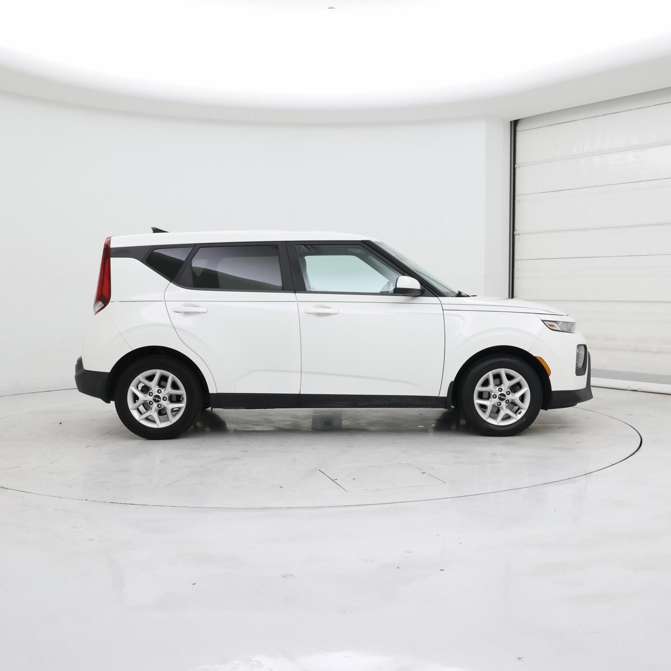 Thumbnail: 2022 Kia Soul - 7