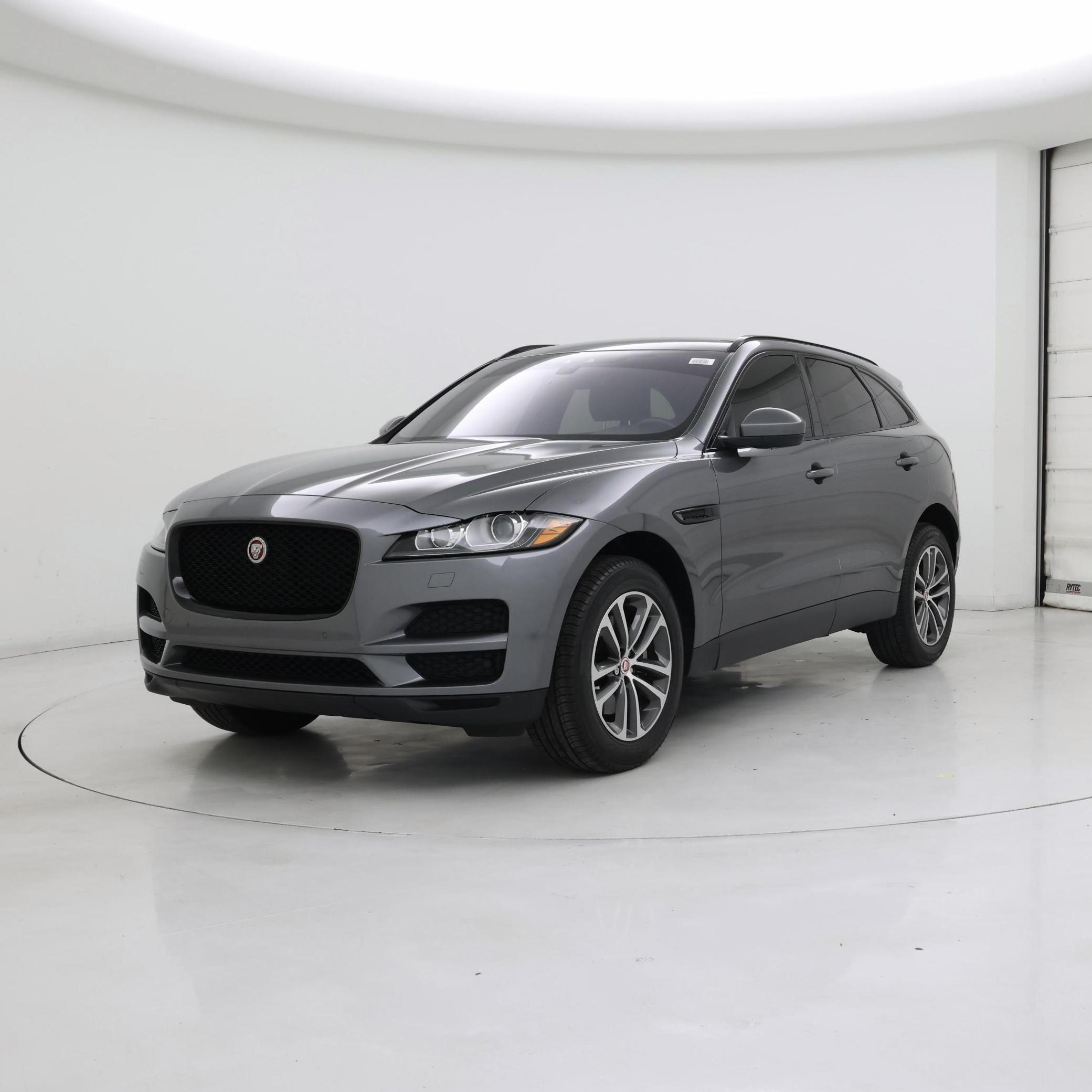 Thumbnail: 2018 Jaguar F-Pace - 4