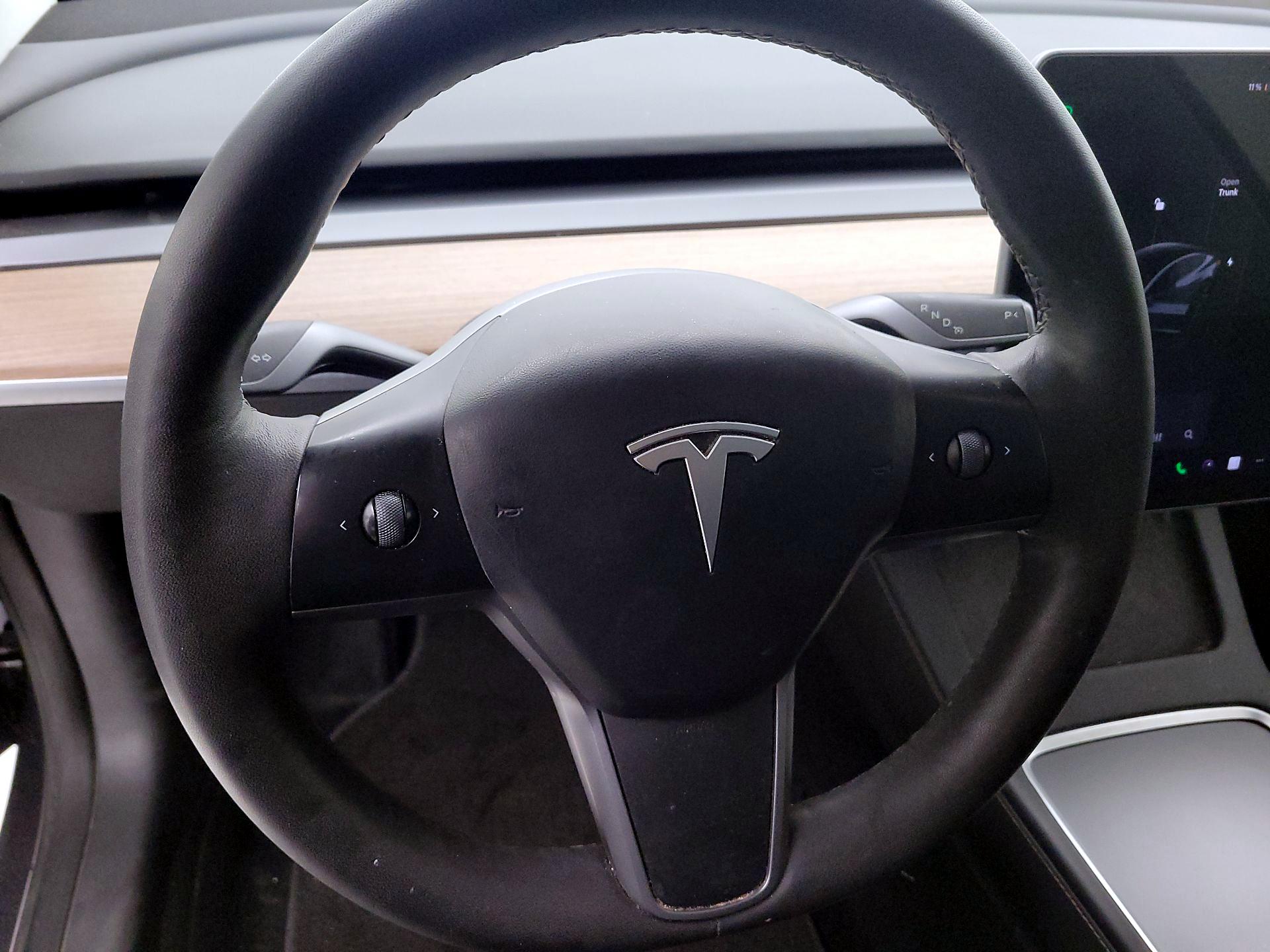 Thumbnail: 2023 Tesla Model 3 - 10