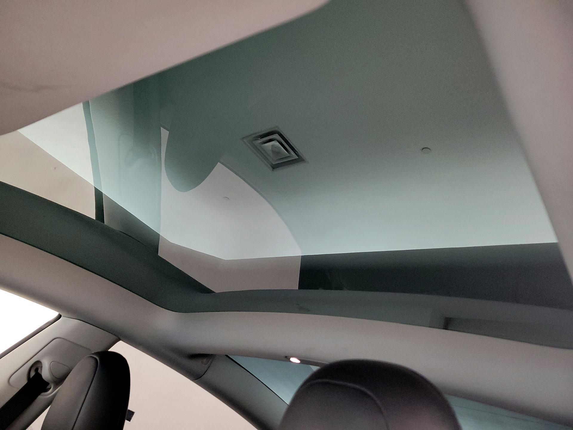 Thumbnail: 2023 Tesla Model 3 - 17