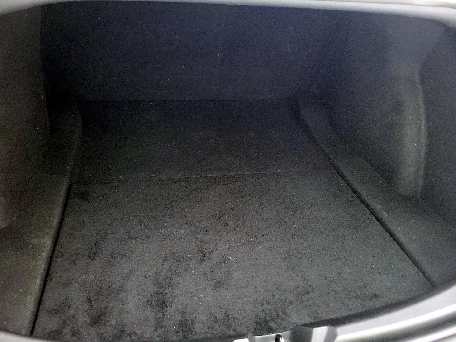 Thumbnail: 2023 Tesla Model 3 - 19