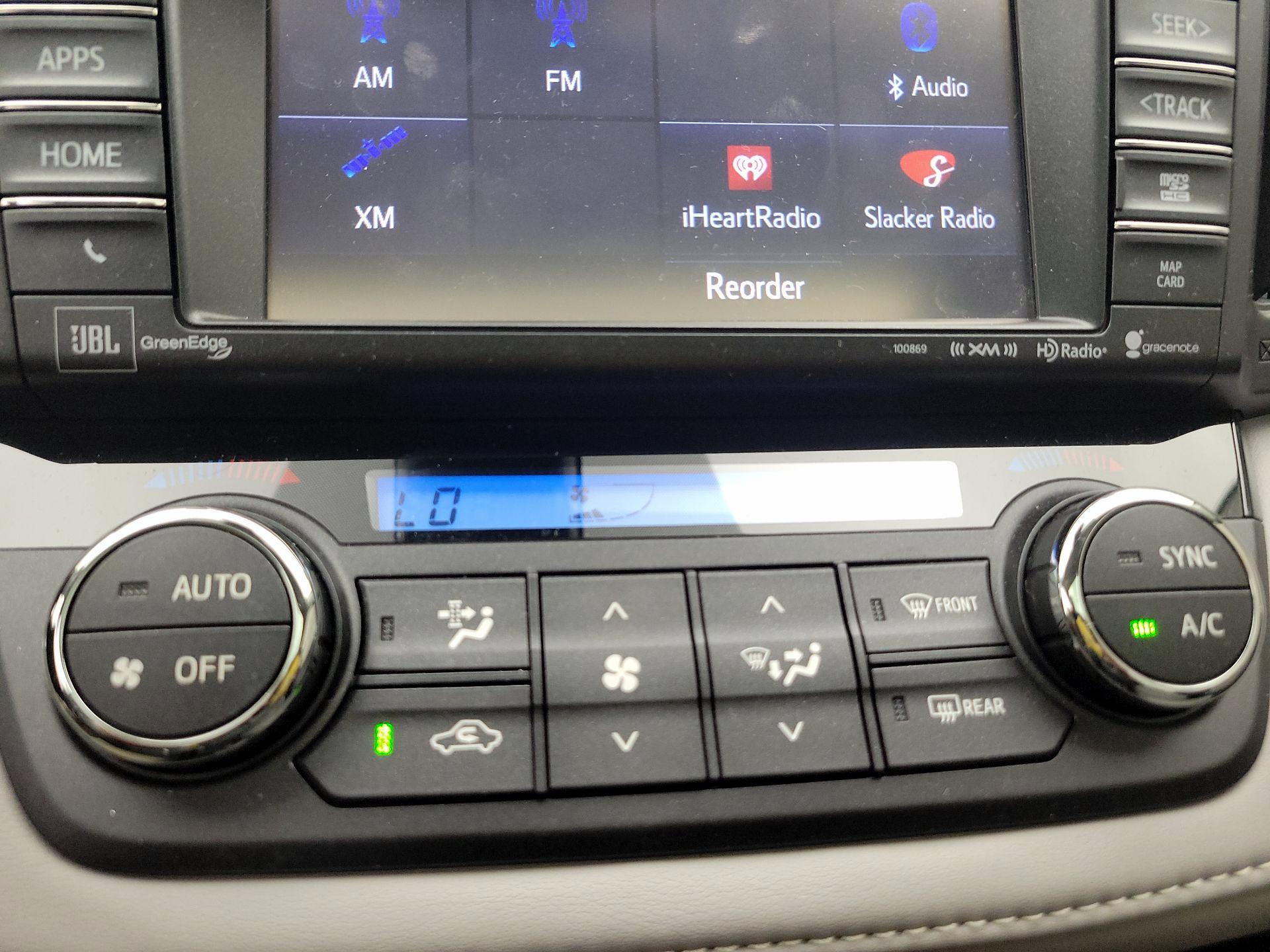 Thumbnail: 2018 Toyota RAV4 - 16