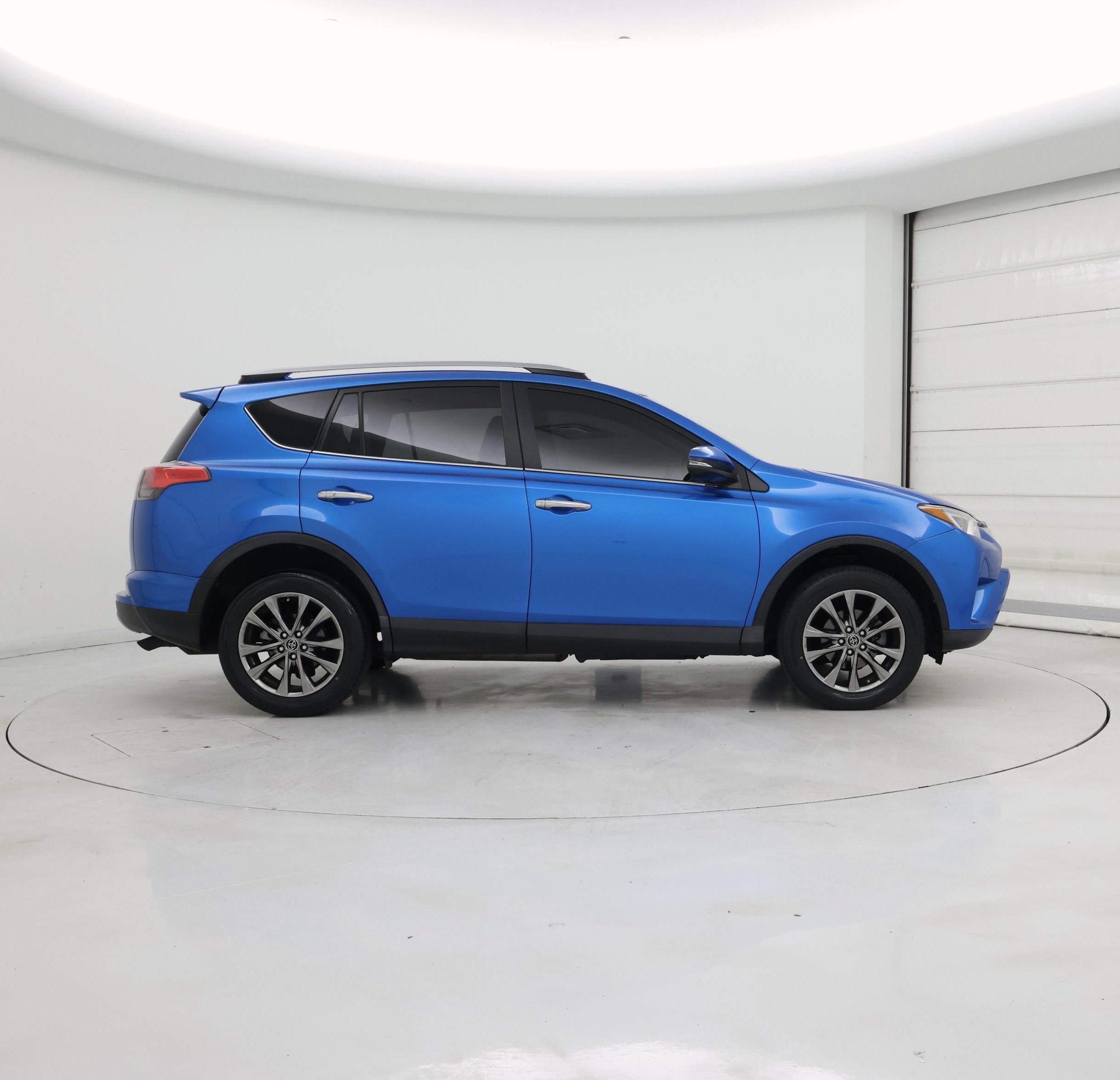 Thumbnail: 2018 Toyota RAV4 - 7