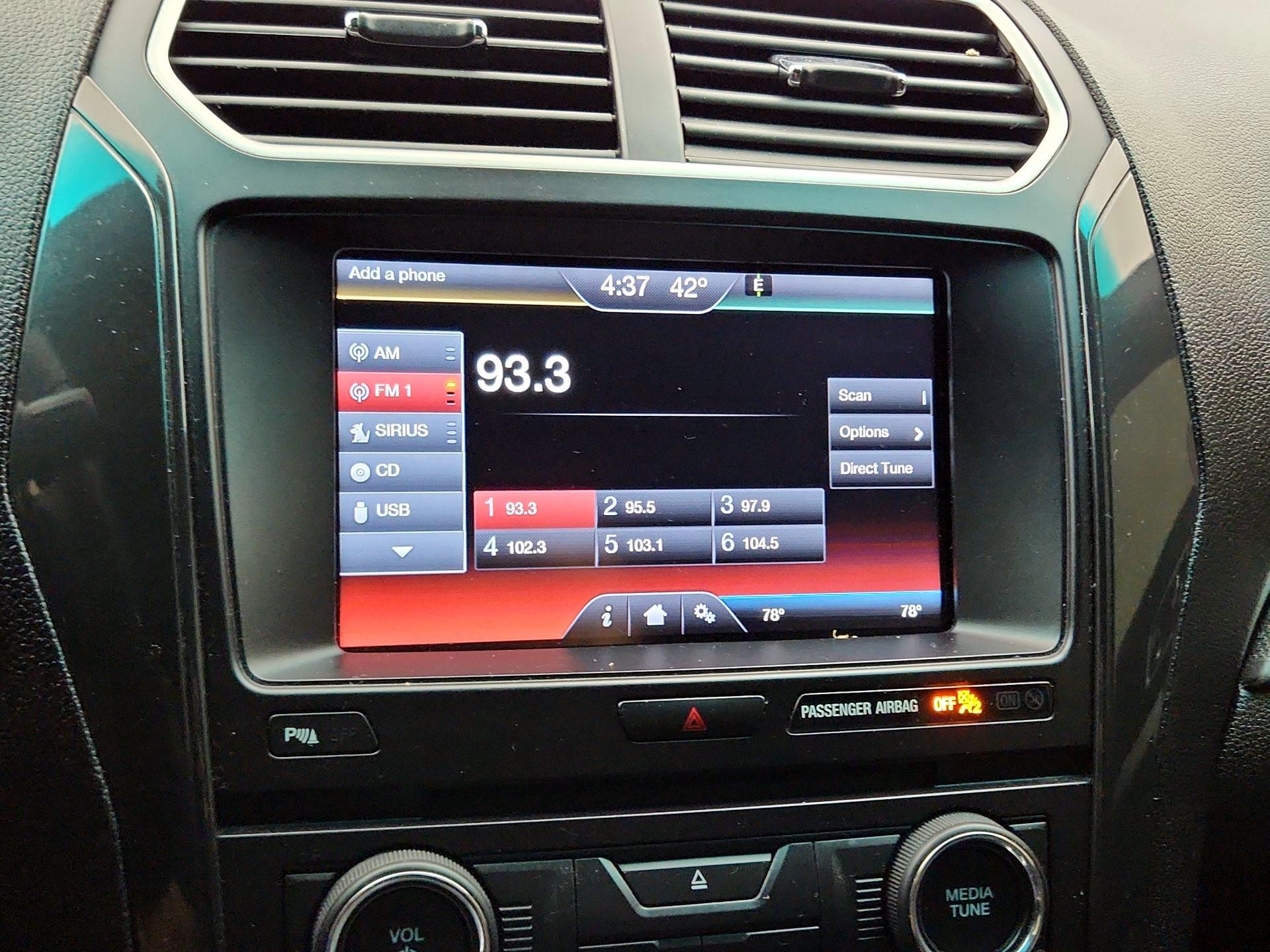 Thumbnail: 2016 Ford Explorer - 16