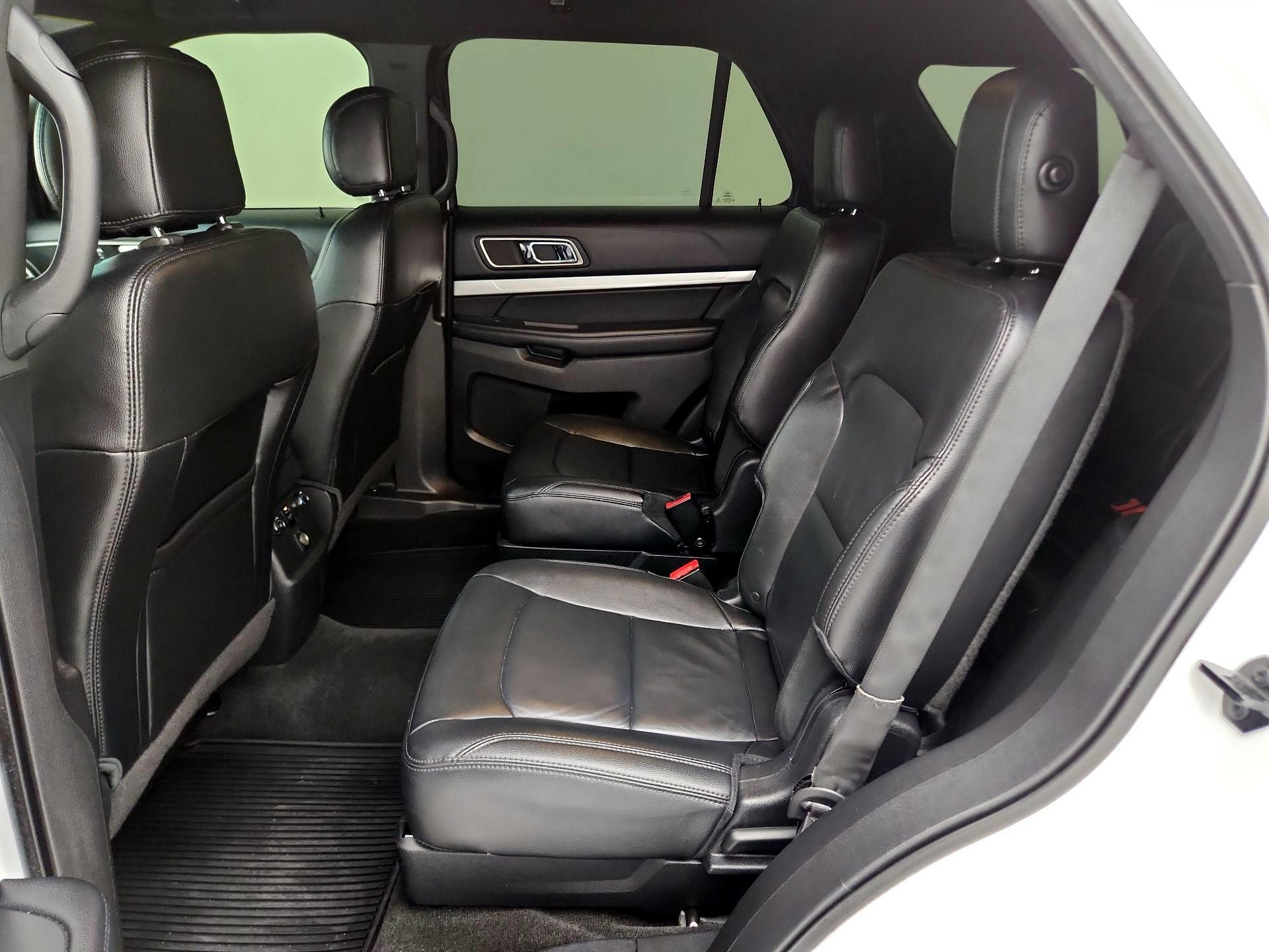 Thumbnail: 2016 Ford Explorer - 19