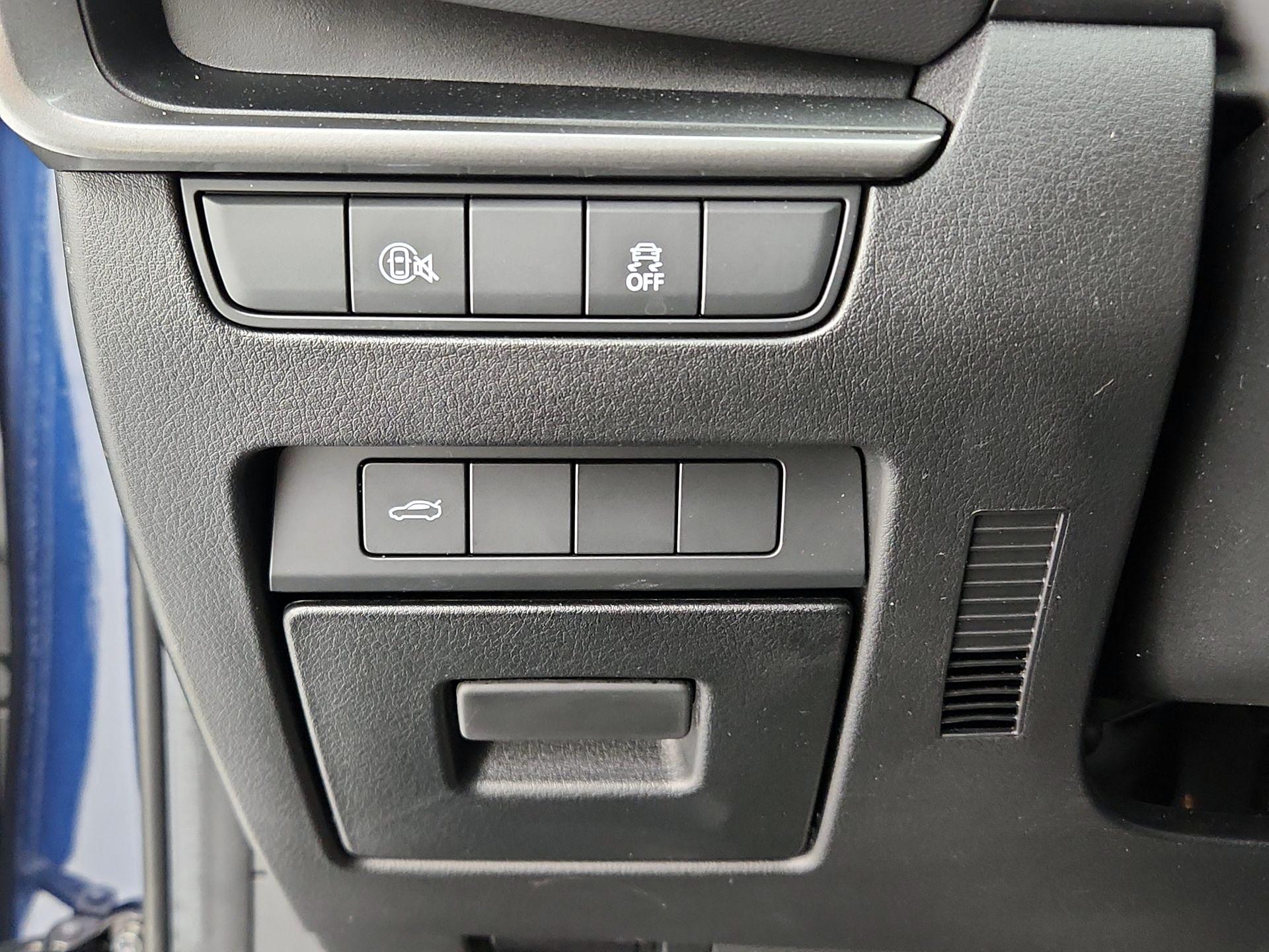 Thumbnail: 2024 Mazda Mazda3 - 13