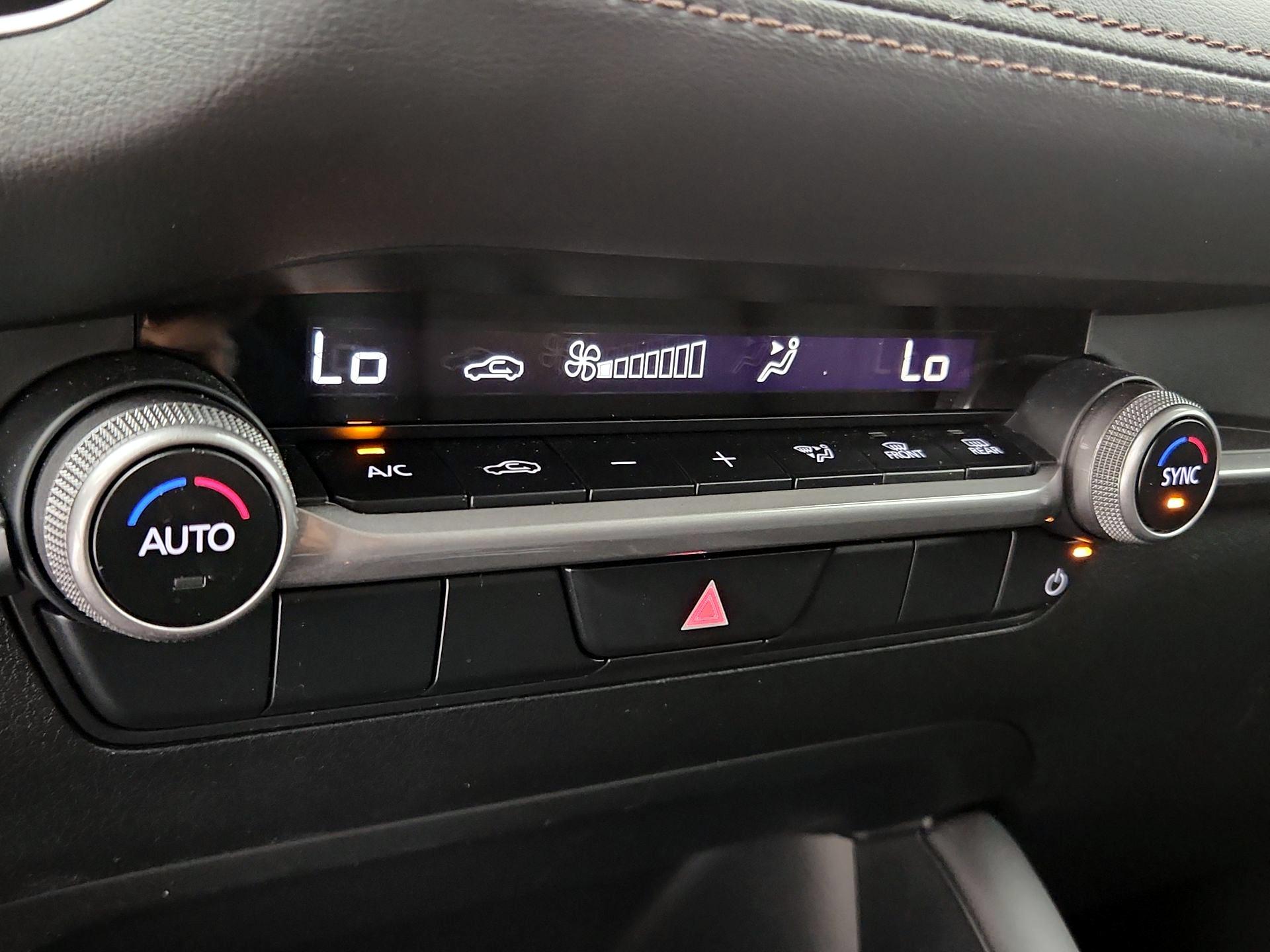 Thumbnail: 2024 Mazda Mazda3 - 17