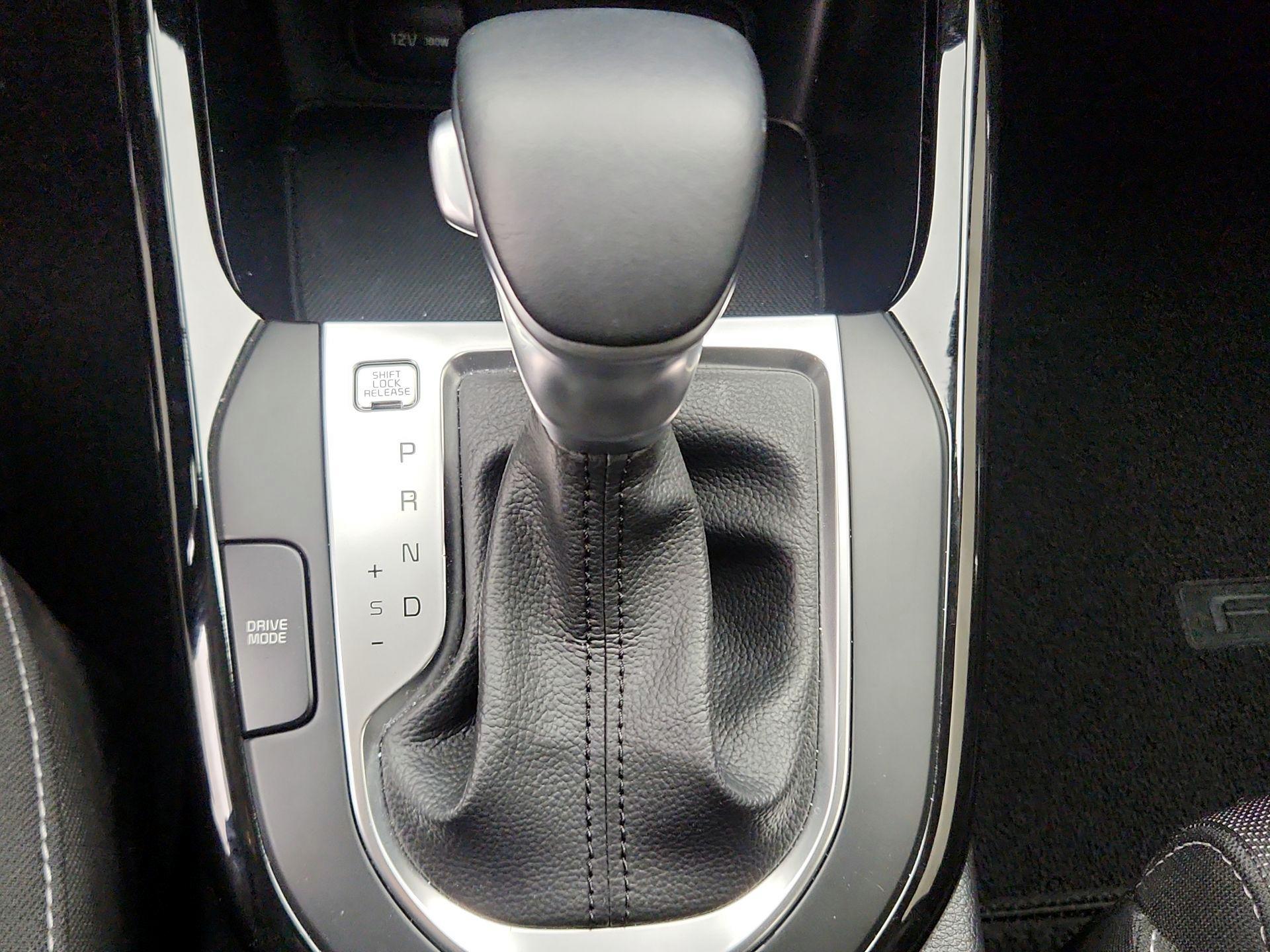 Thumbnail: 2019 Kia Forte - 17