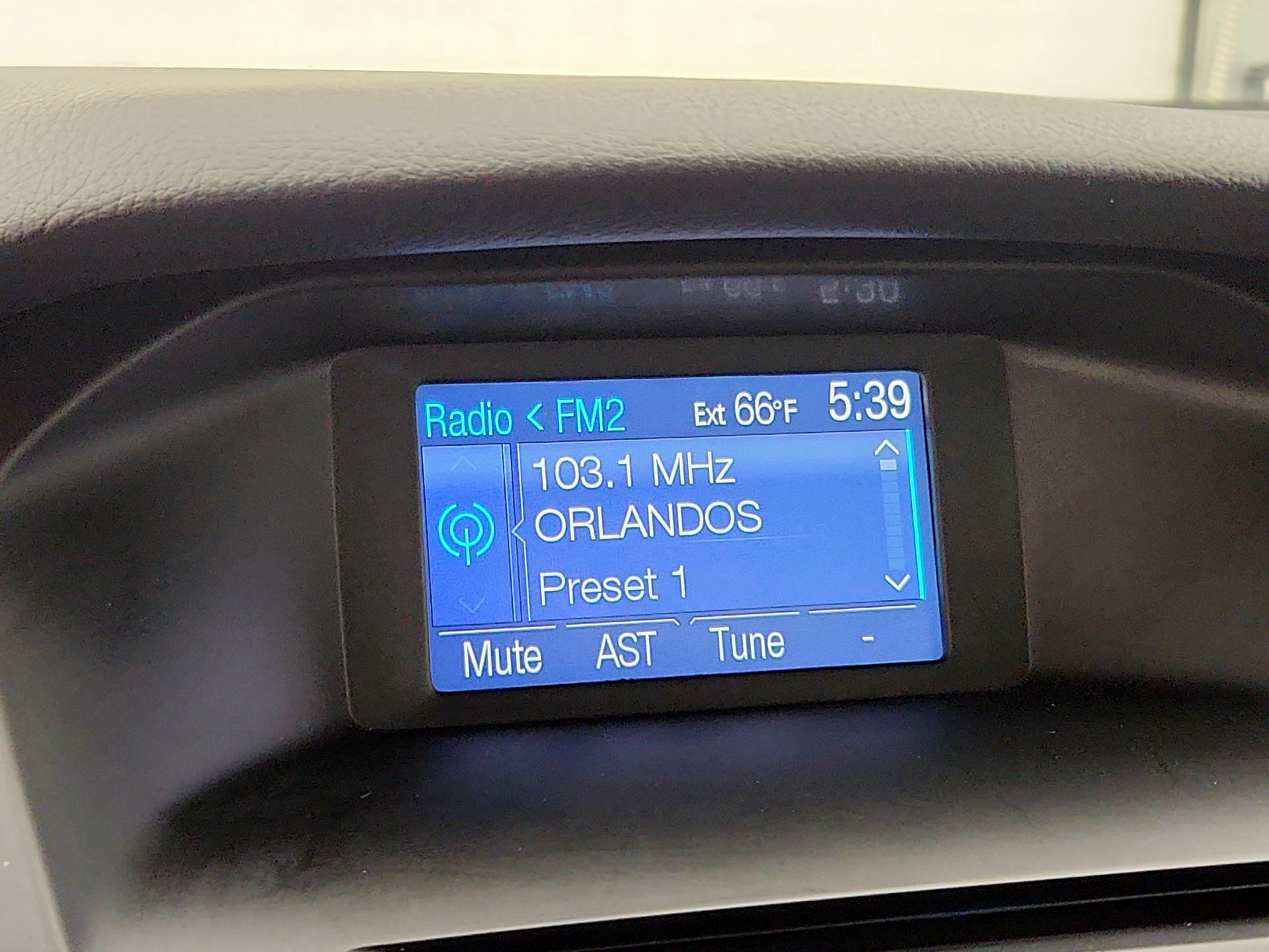 Thumbnail: 2014 Ford Focus - 14